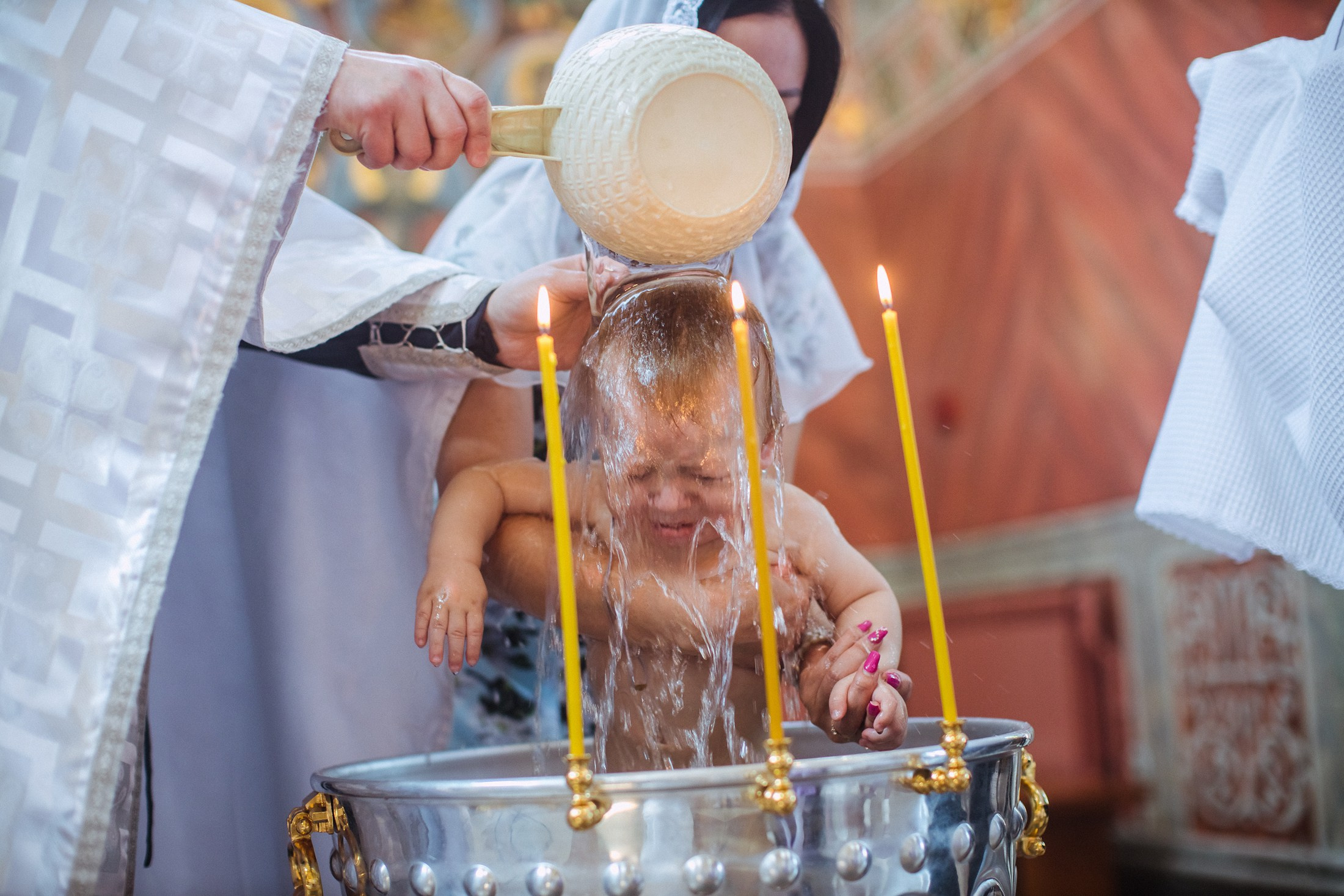 Таинство крещения. Фотографы в городе Волгограде — Людмила Агеева и Алексей Околелов