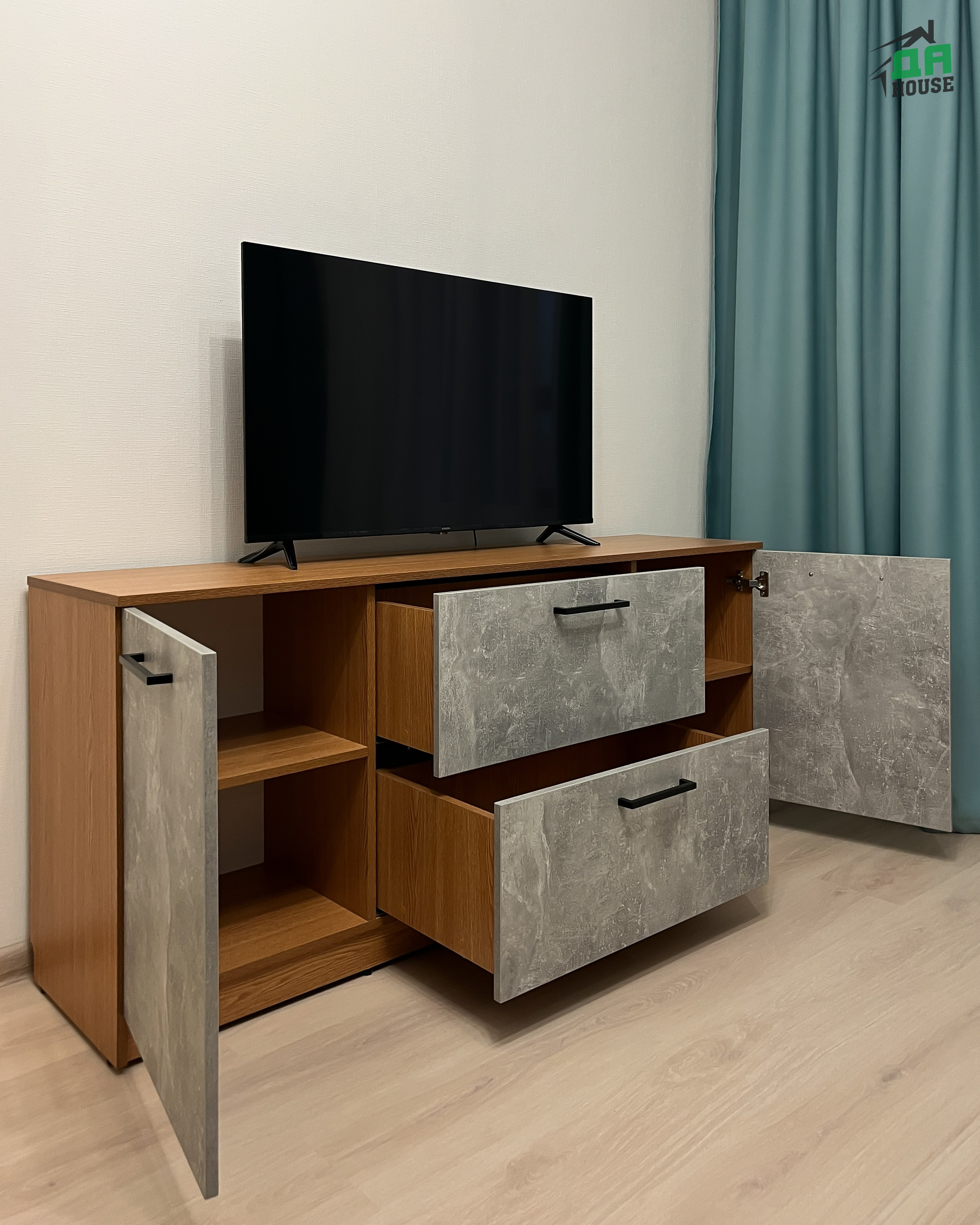 Компания Da House. Репортажный и портретный фотограф в Санктпетербурге. Видиосъемка мероприятий в Санкт-Петербурге