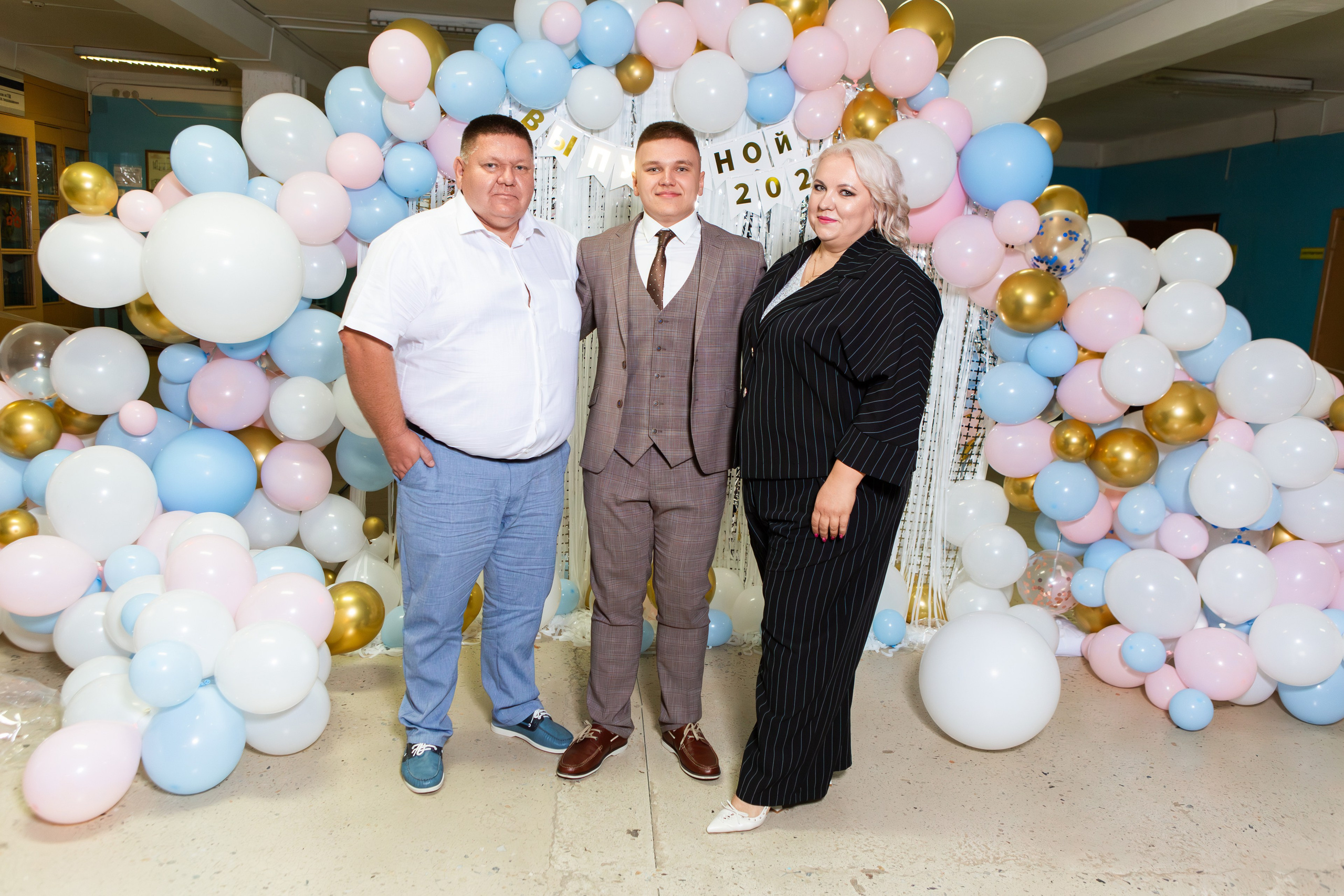 ФОТОСЕССИЯ С РОДИТЕЛЯМИ ВЫПУСКНОЙ 2025 9 ШКОЛА МЦЕНСК. ТВОЙ АЛЬБОМ / ТВОИ ПРАВИЛА