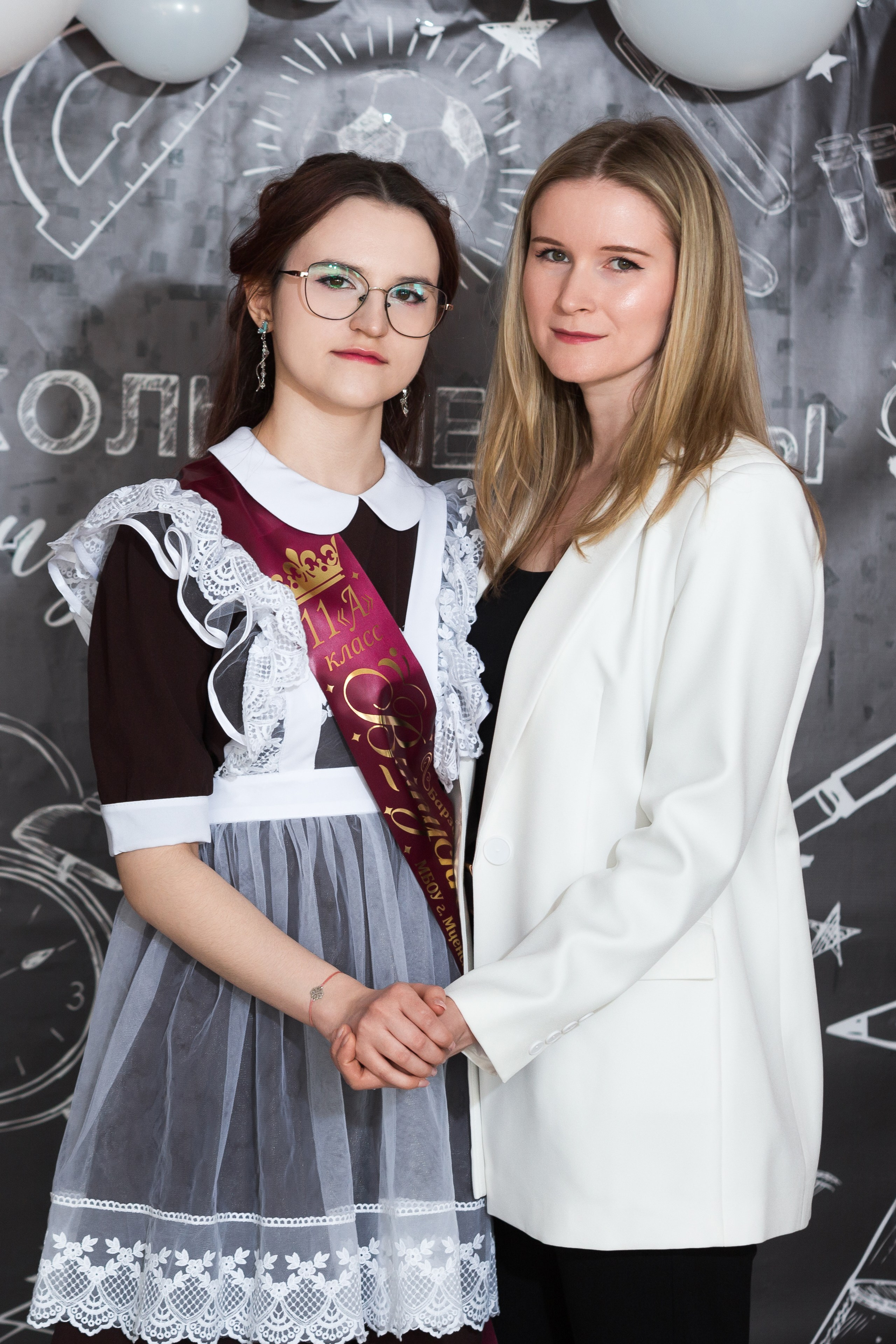 ФОТОСЕССИЯ С РОДИТЕЛЯМИ «ПОСЛЕДНИЙ ЗВОНОК — 2025» 9 ШКОЛА Г.МЦЕНСК. ТВОЙ АЛЬБОМ / ТВОИ ПРАВИЛА