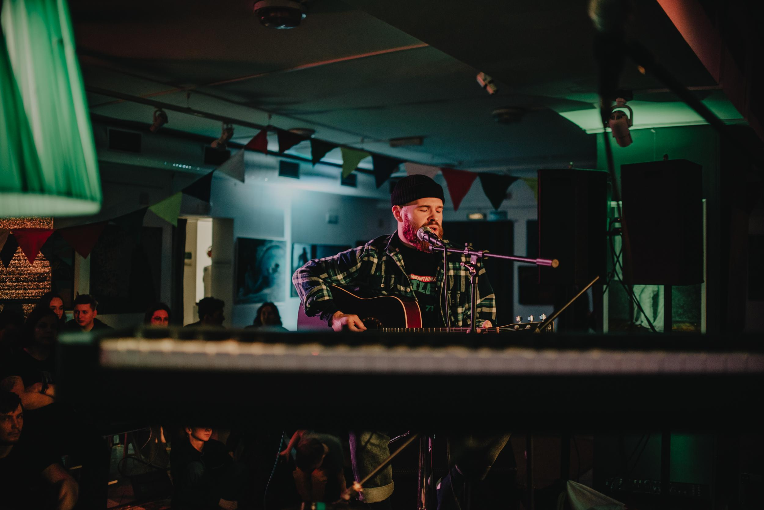 Квартирник с ветром. Контент фотограф Илья Урс