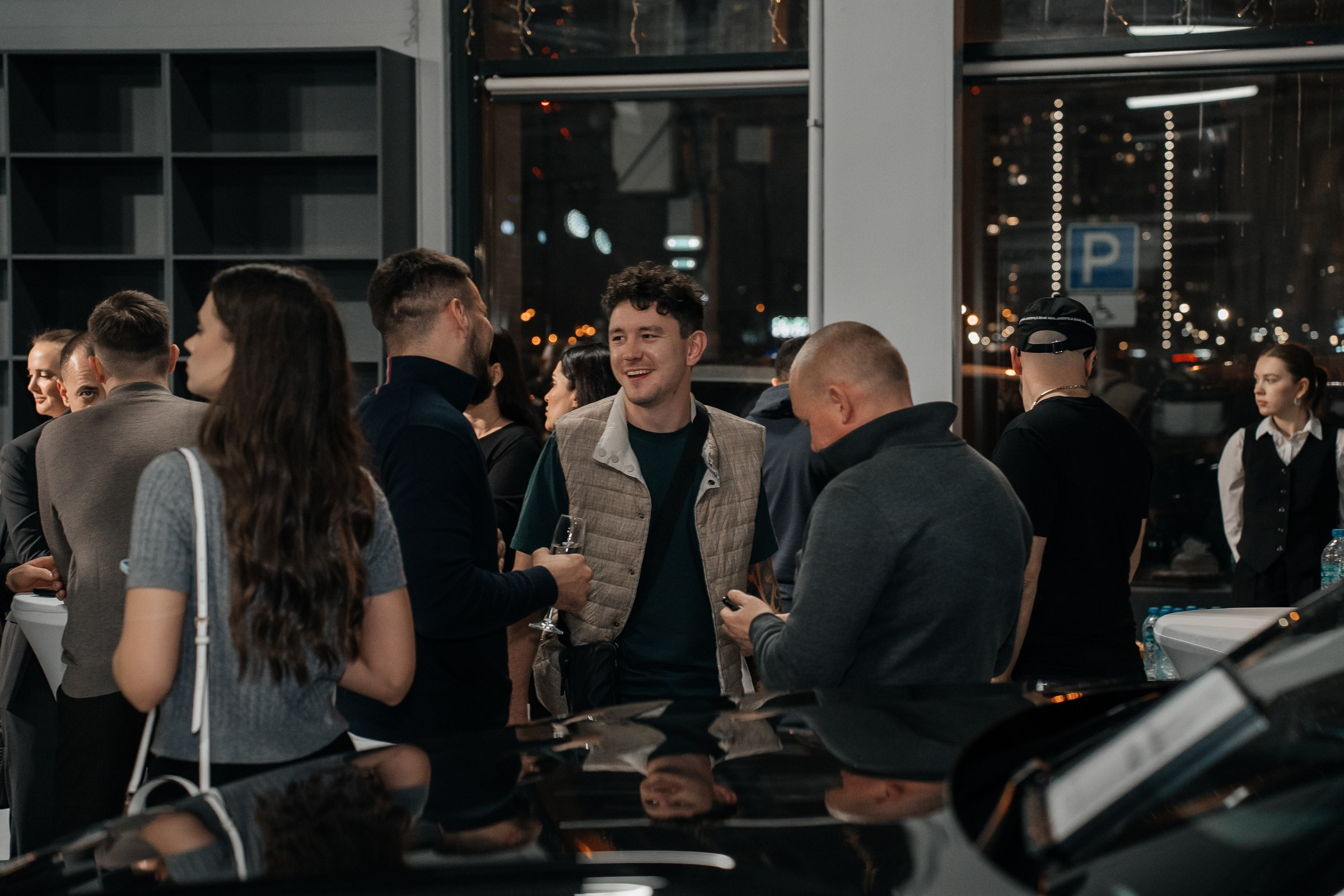 ПРЕЗЕНТАЦИЯ АВТО В FAKER AUTO GROUP. Семейный и репортажный фотограф в Москве Оксана Шилова