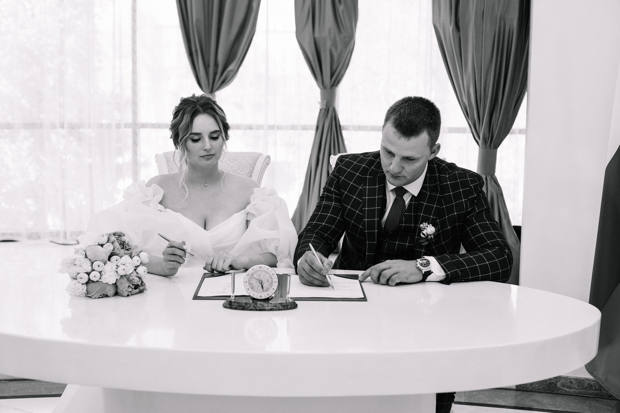 Свадебная прогулка+загс. Фотограф в Иркутске