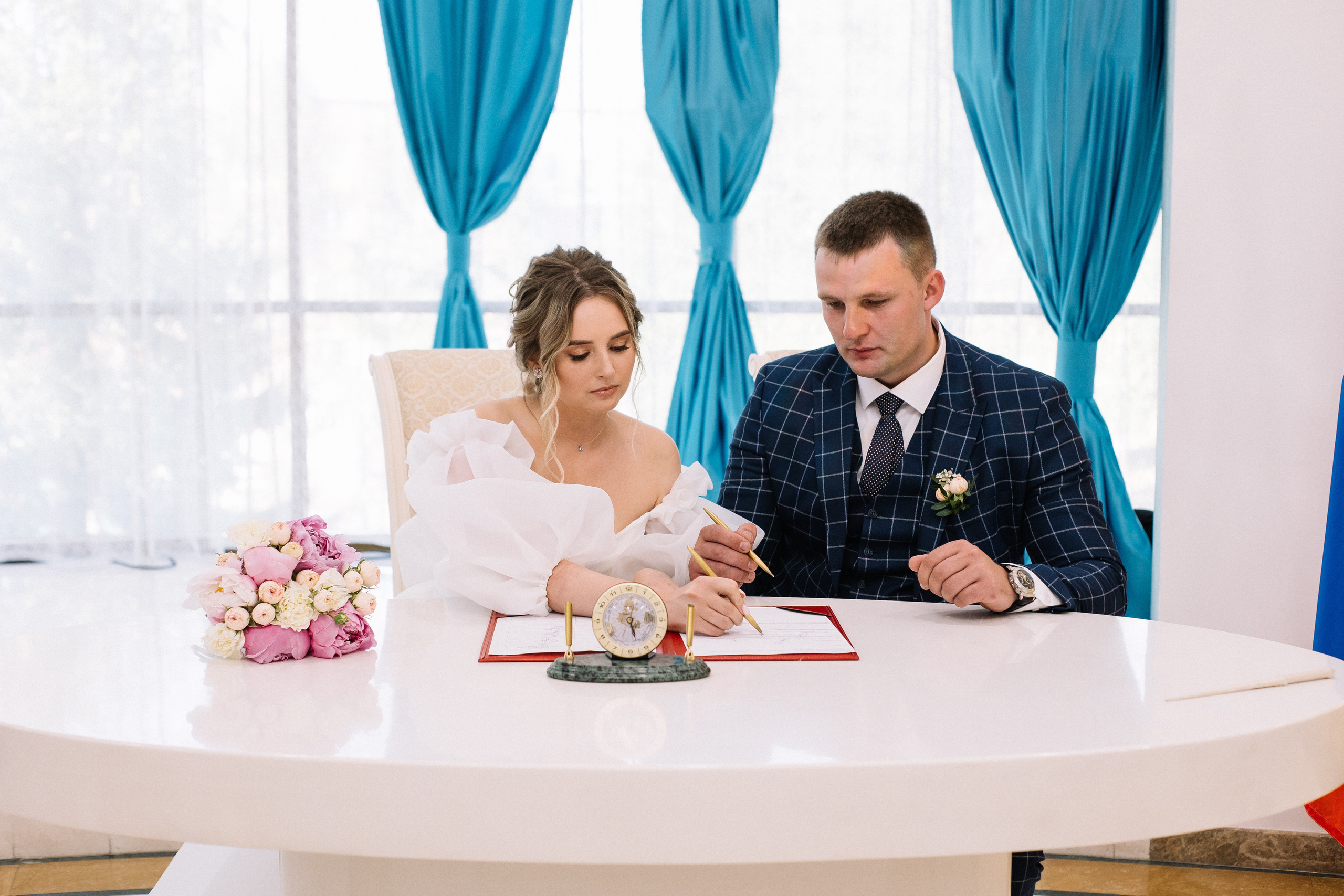 Свадебная прогулка+загс. Фотограф в Иркутске