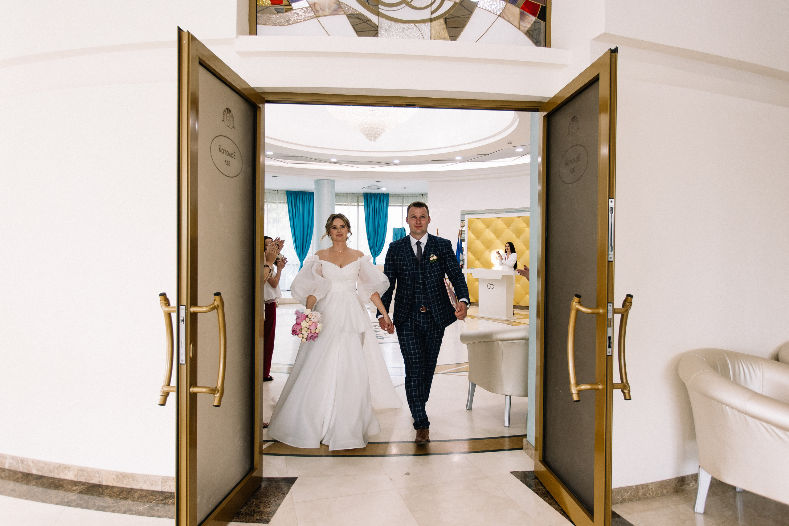 Свадебная прогулка+загс. Фотограф в Иркутске