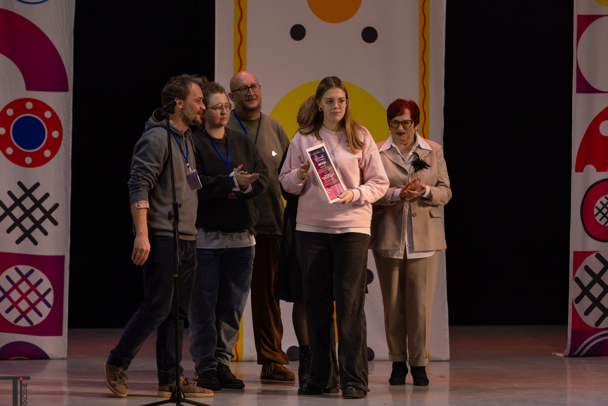 Театральная Вятка 2025. Имидж Технологии — репортажная фотография в Кирове Кировской области. Производство сувенирных магнитов, заливных этикеток и значков