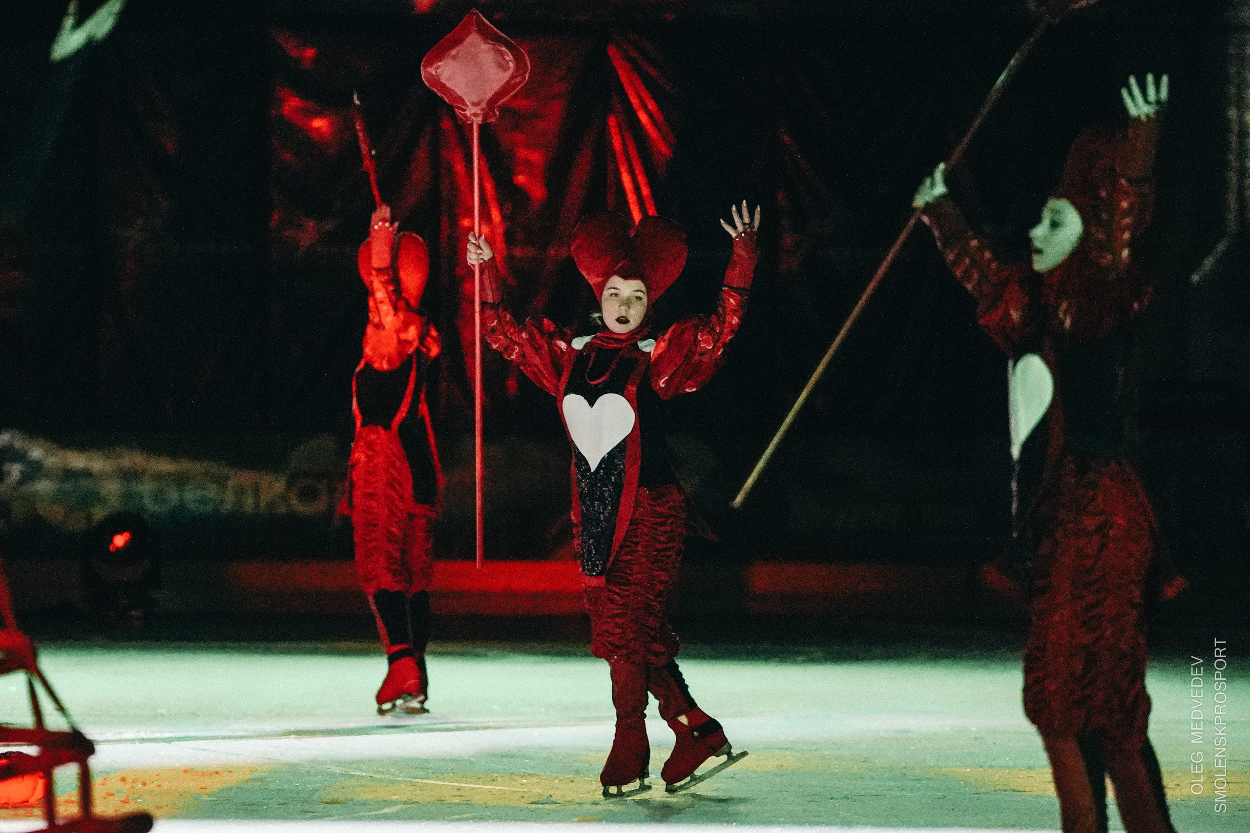 Алиса в стране чудес шоу на льду. Спортивный фотограф Олег Медведев | prosport67 | Смоленск