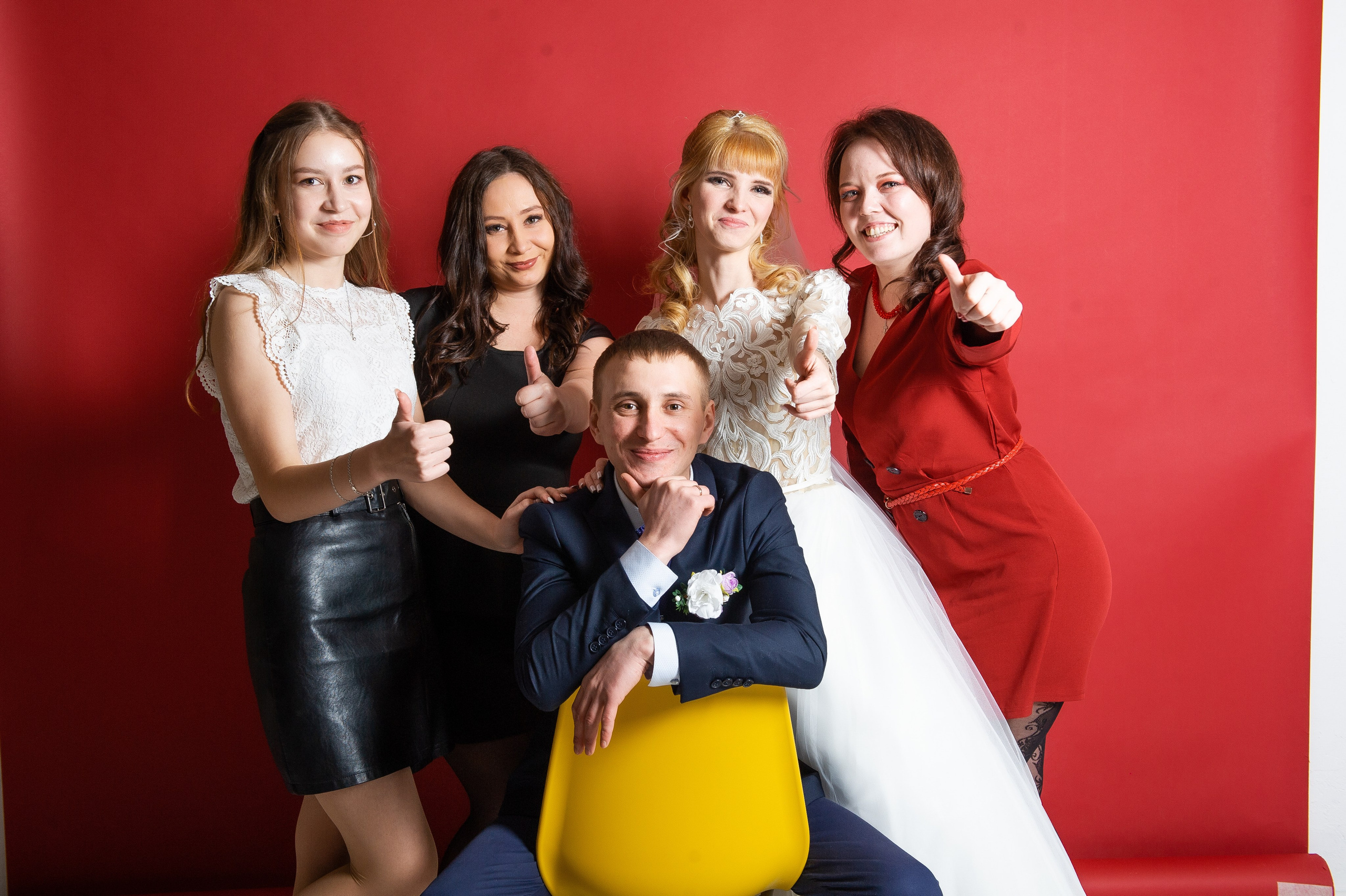 Саша и Диана. Семейный и женский фотограф, контент фотосессия в Екатеринбурге