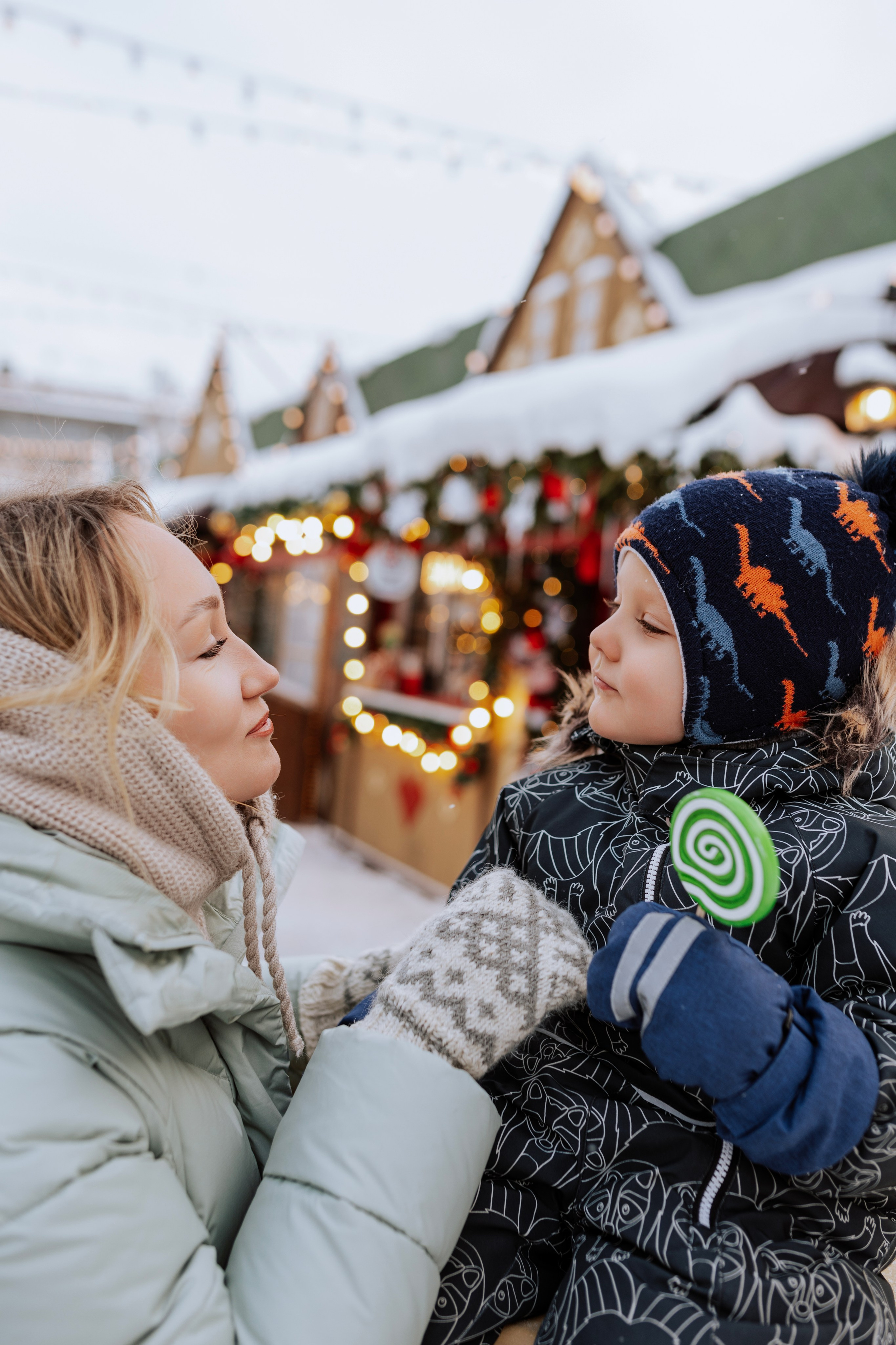 Семейная, Манежная площадь