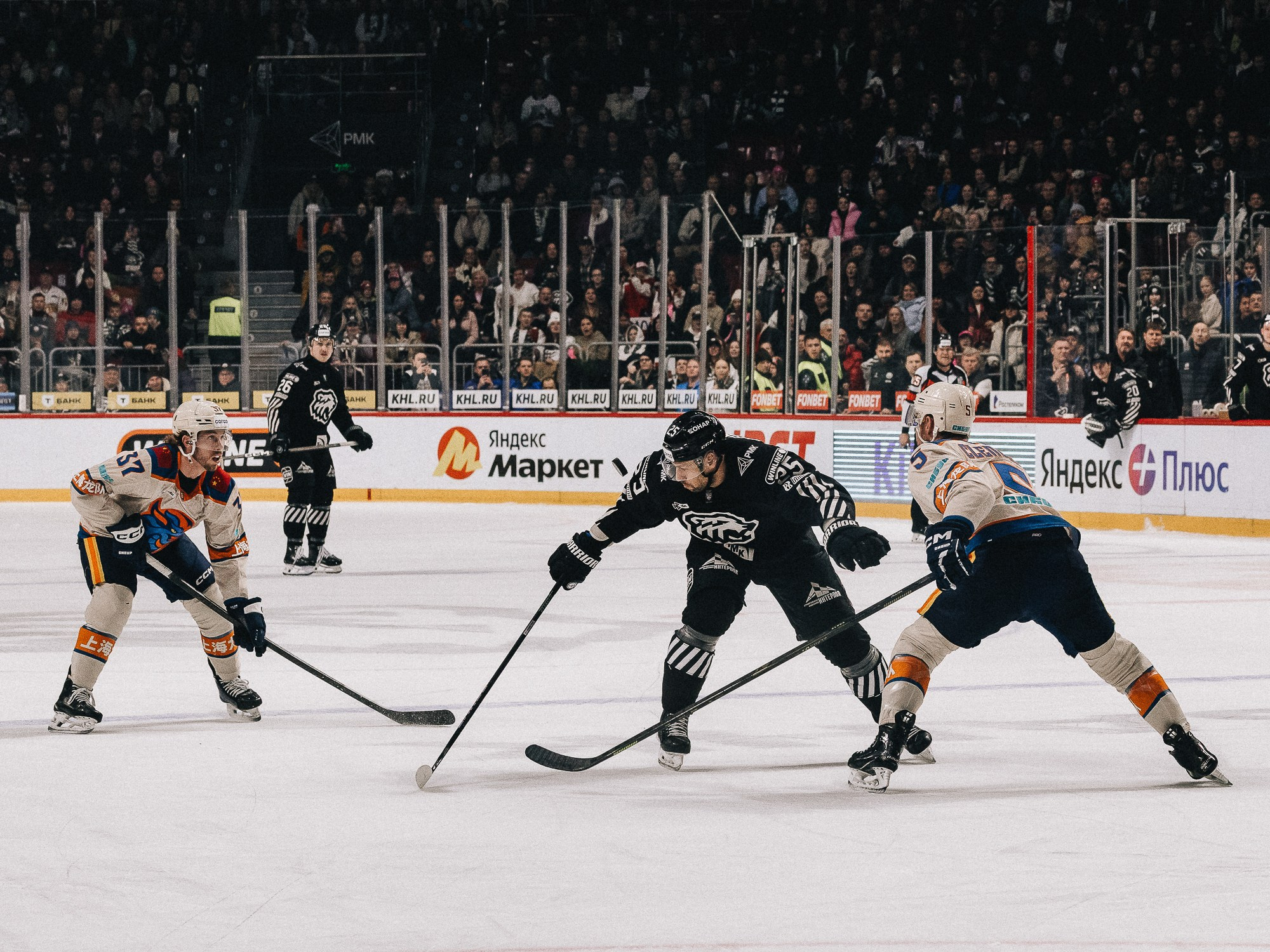 20251126 Traktor Dragon. Фотограф Иван Гуляев