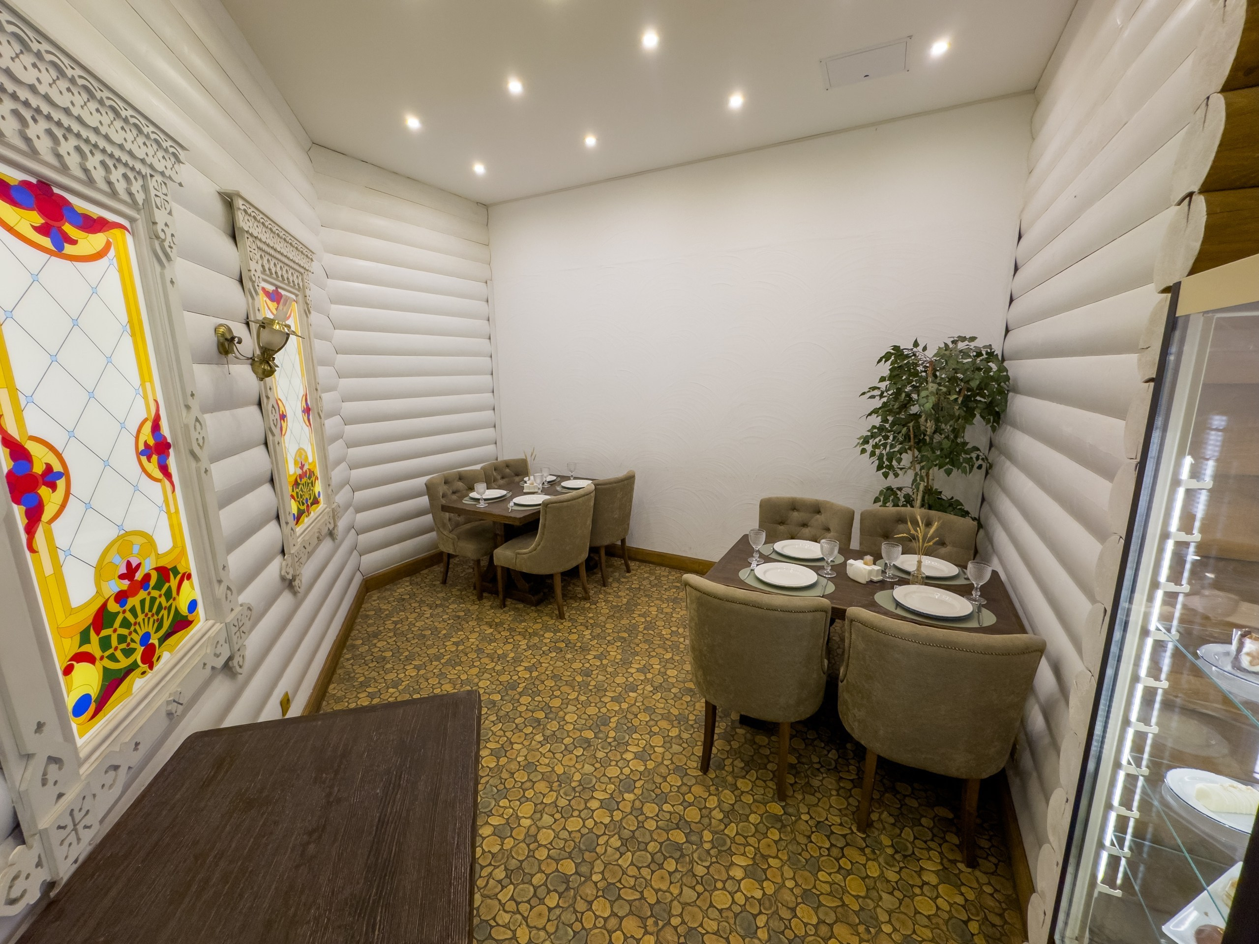 Банкетный зал ресторана «Дача». Фотограф в Оренбурге. Профессиональный фотограф