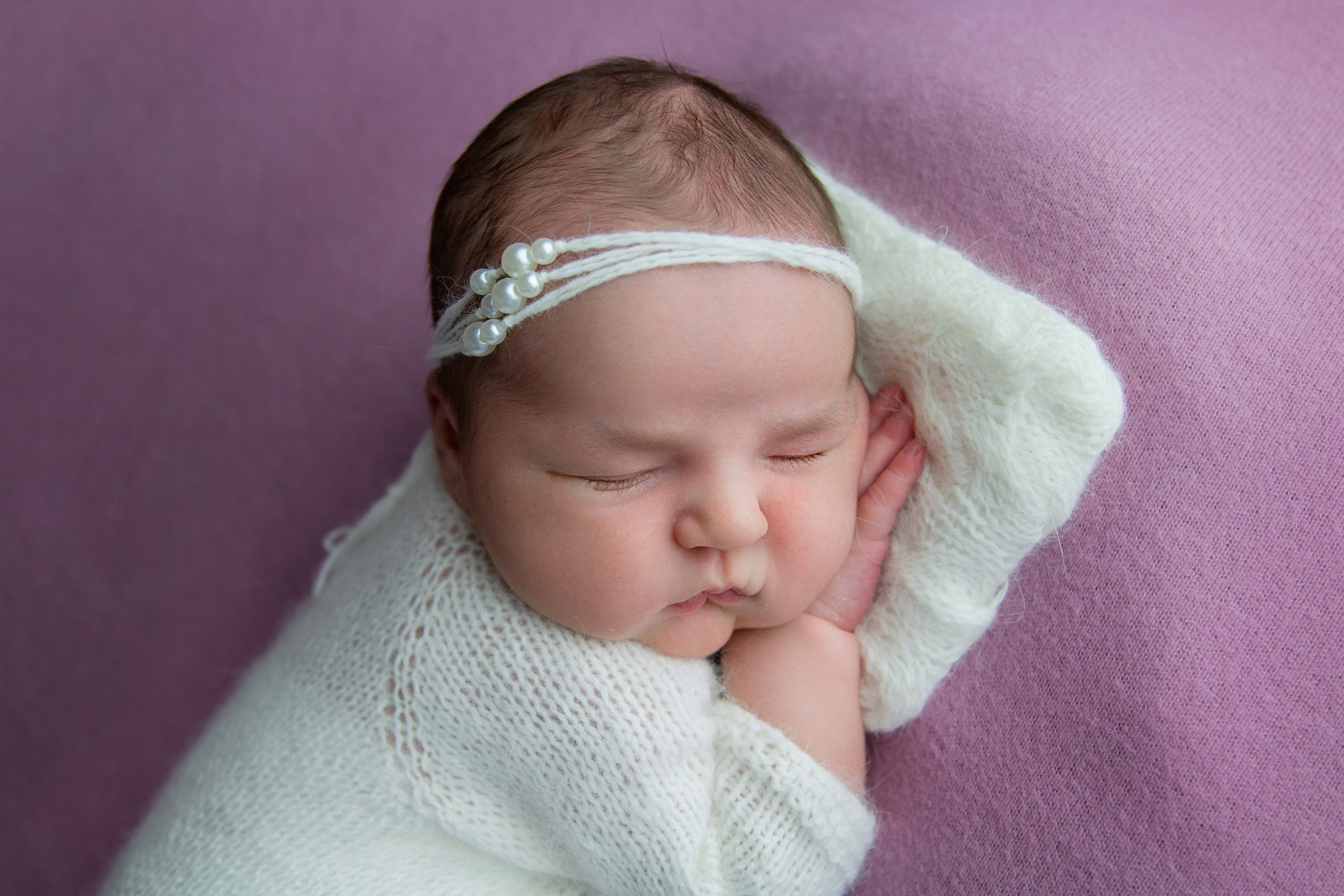 Профессиональная фотосессия новорожденного. Фотограф новорожденных Жуковский Раменское