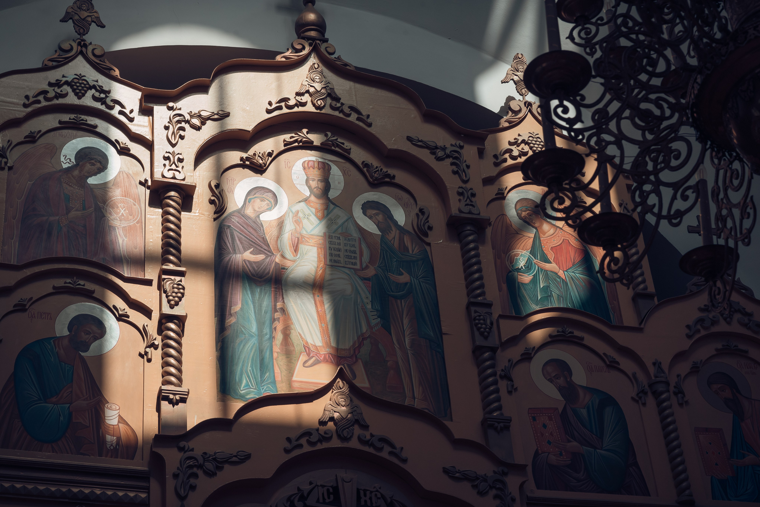 Фотограф в храме. Дарья Нетреба Фотограф на Крещение, Венчание Псков и область