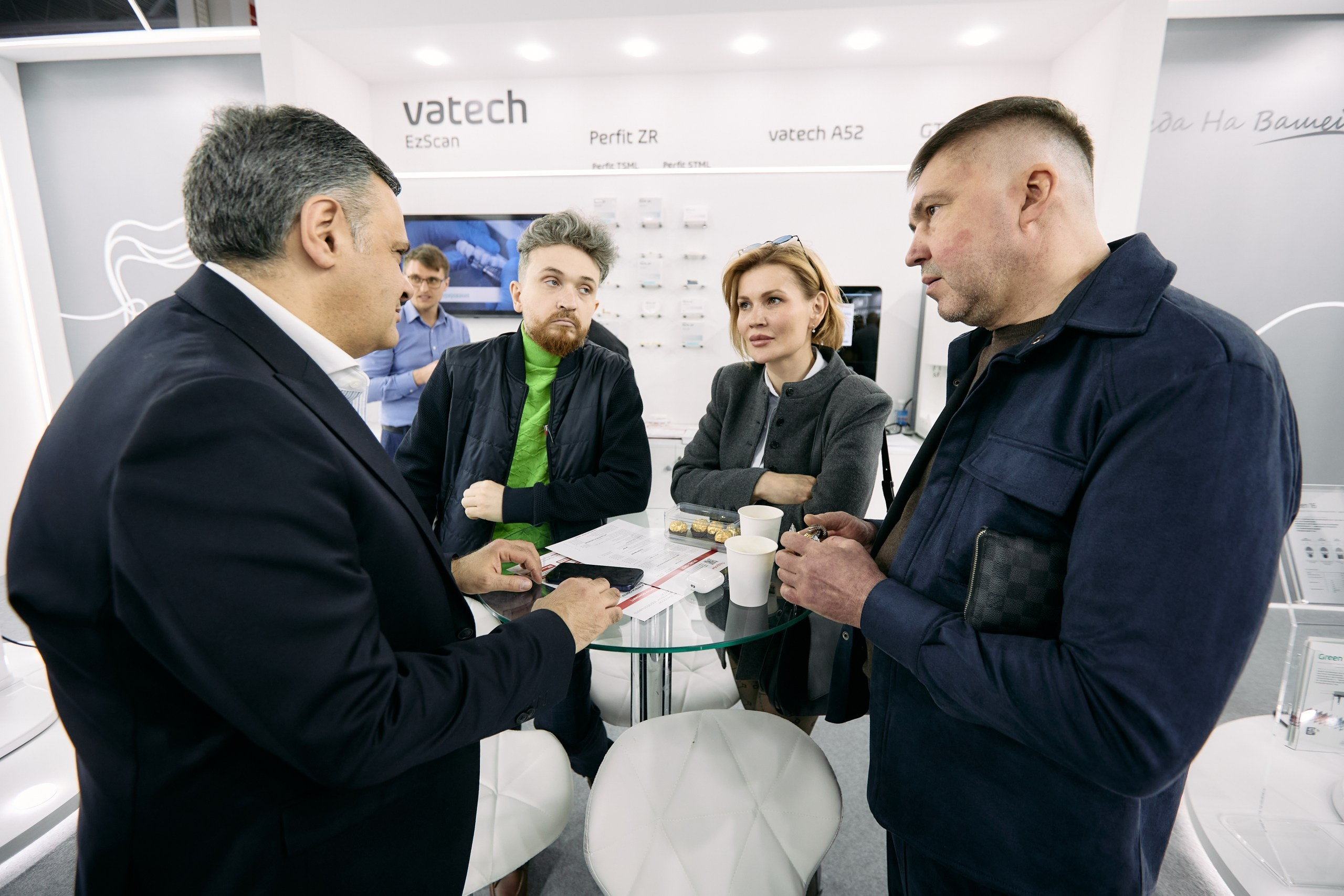 Дентал Салон 2026: Vatech. Свадебный и репортажный фотограф Дмитрий Кононенко