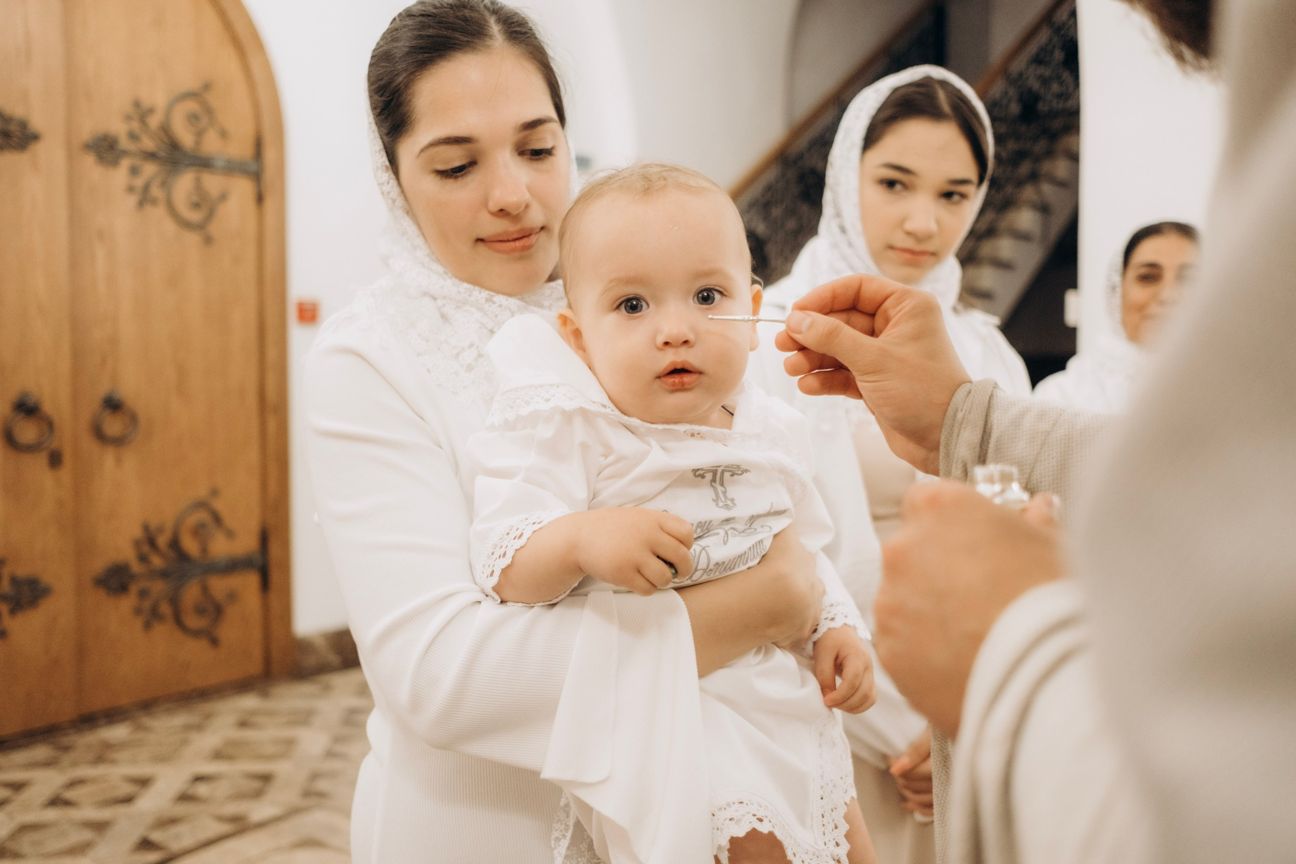 Крещение Дмитрия и Тихона. Главная