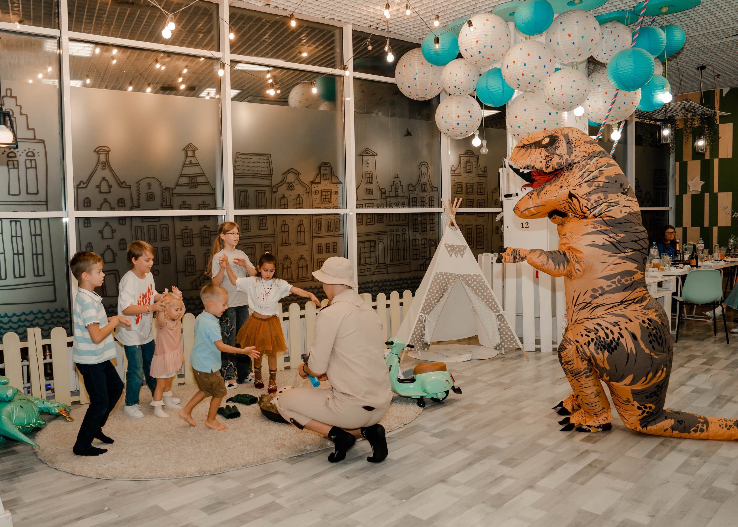 Грозный Тирекс. Крамер Юлиана детский и семейный фотограф