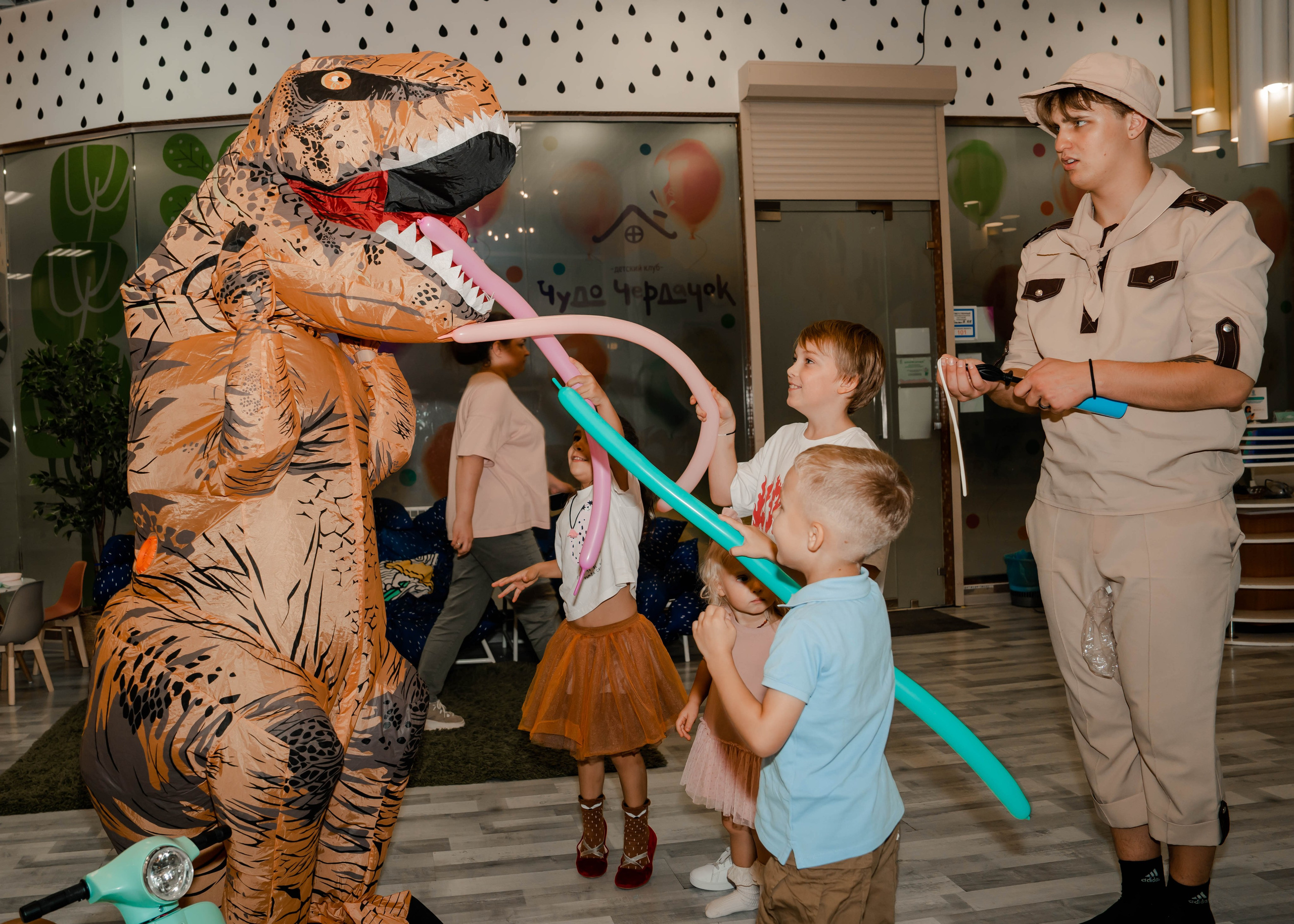 Грозный Тирекс. Крамер Юлиана детский и семейный фотограф