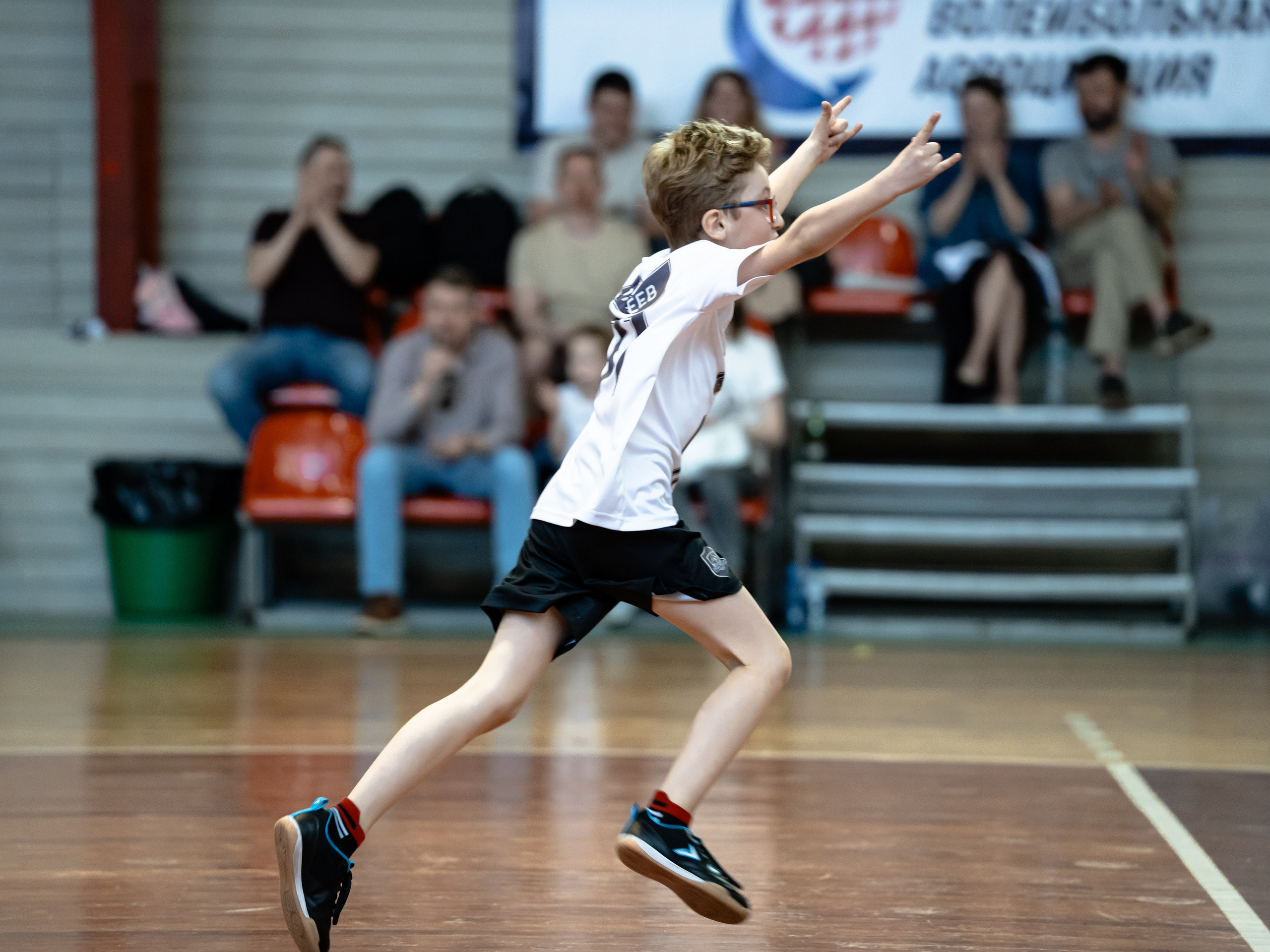 Тики-Така Противостояние 2025. Крамер Юлиана детский и семейный фотограф