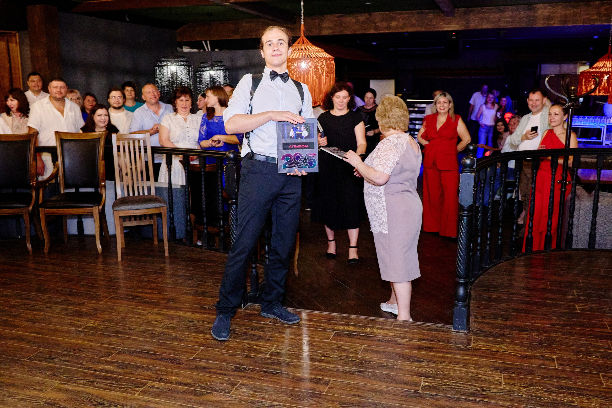 Выпускной 35 Сош. Фотограф Выпускные альбомы Таганрог Сергей Коробченко