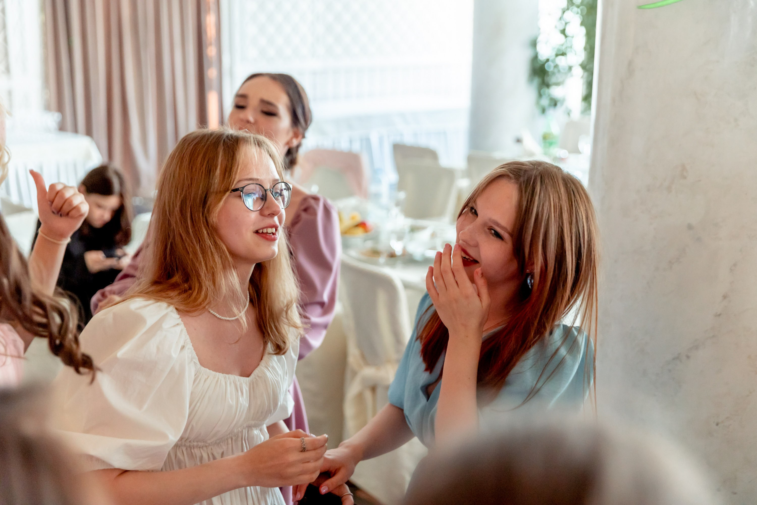 Фотосъёмка школьного выпускного в ресторане. Фотограф на праздник, корпоратив, День Рождения и Юбилей в г. Санкт-Петербурге Алексей Анкушев