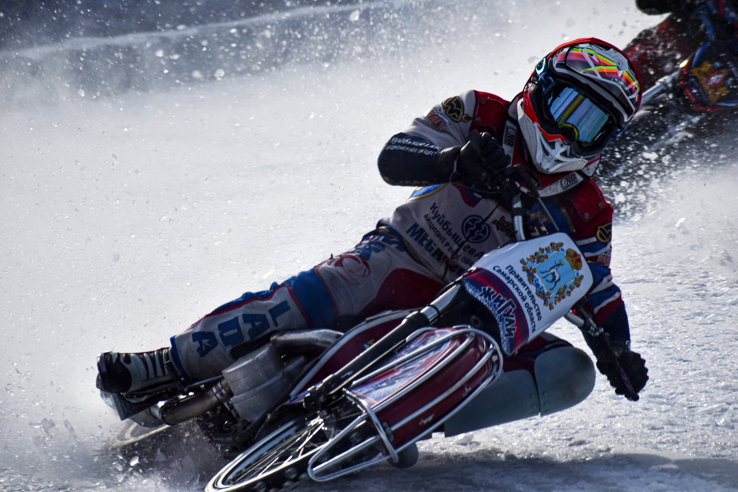 Ледовый спидвей 2025. Голосов Дмитрий — автоспортивный фотограф