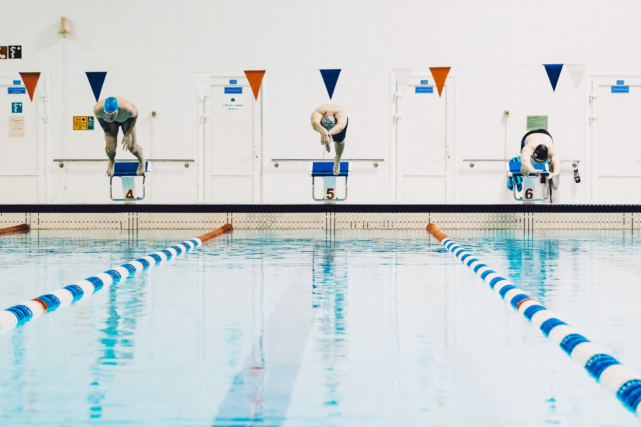 Случайно в бассеине. Портретный фотограф в Санкт-Петербурге Дария Сыч