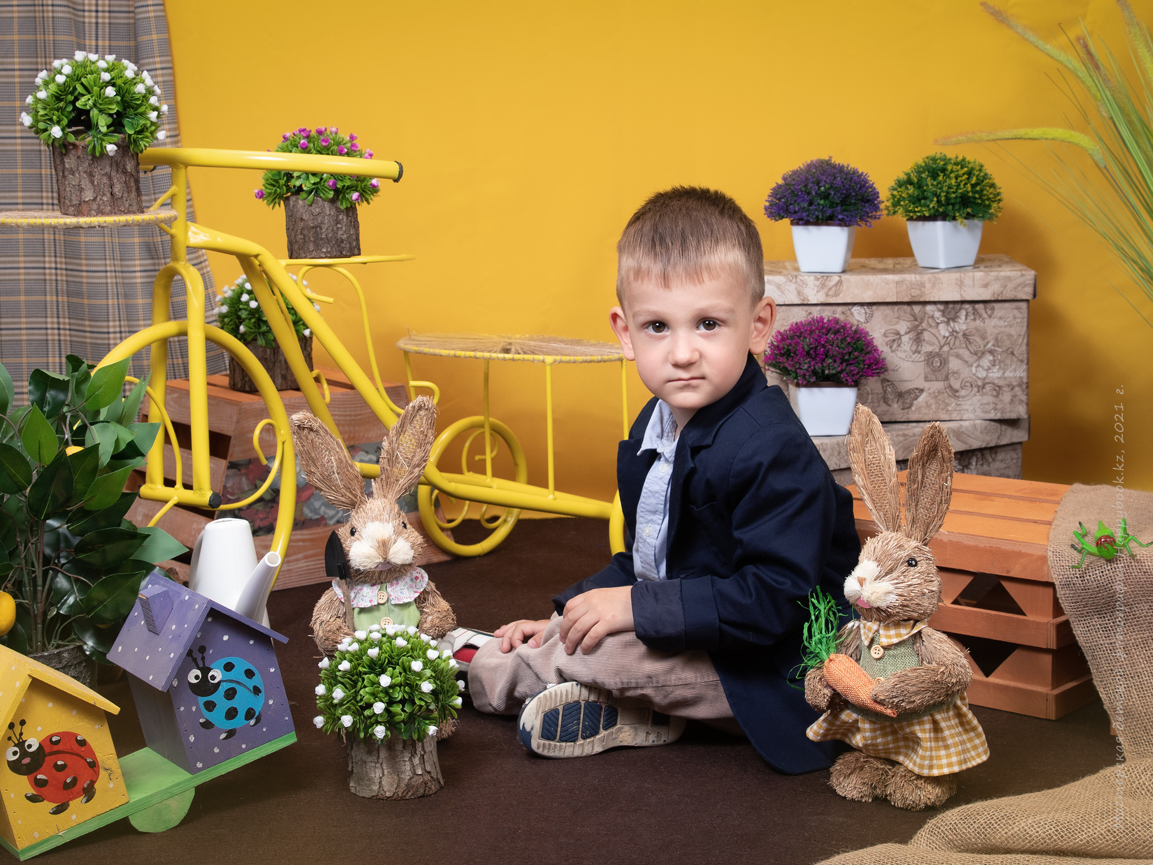 Фотосессия «Весна». Детский фотограф в Алматы, виньетки, выпускной альбом Алматы