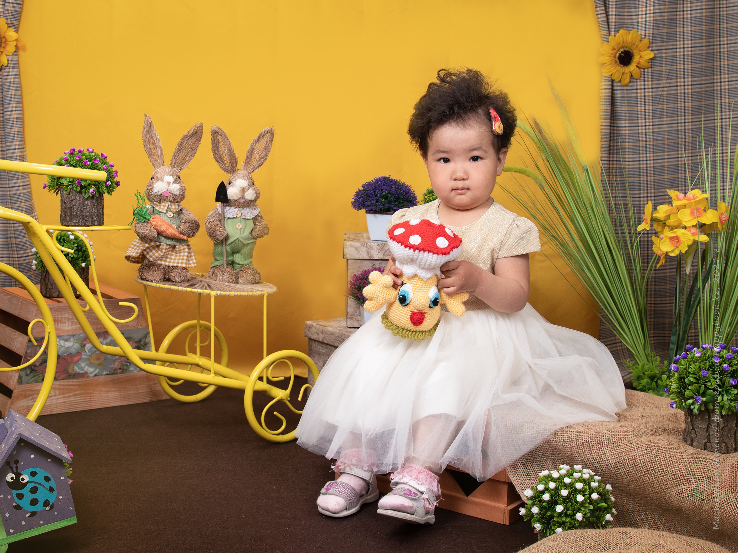 Фотосессия «Весна». Детский фотограф в Алматы, виньетки, выпускной альбом Алматы