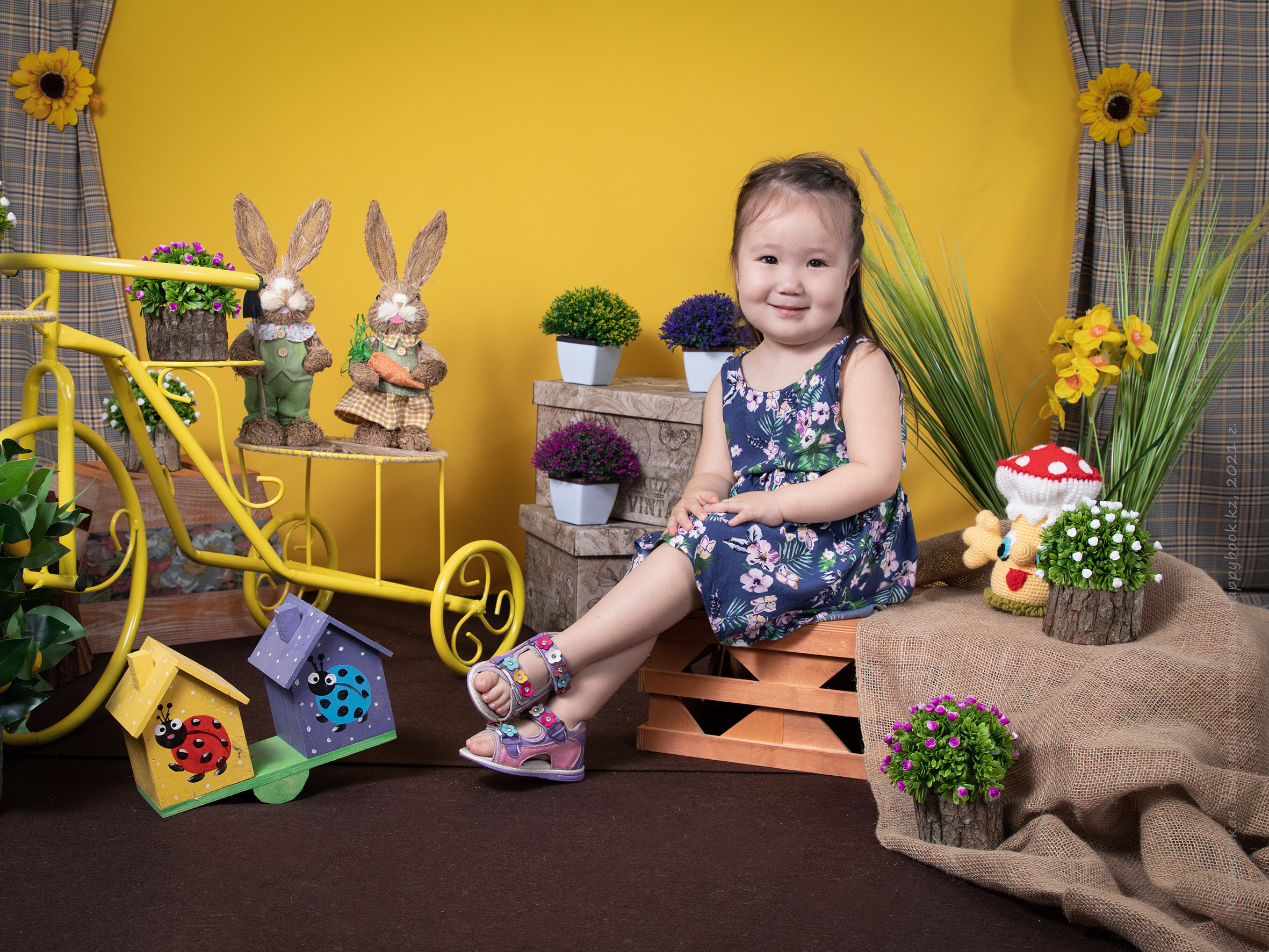 Фотосессия «Весна». Детский фотограф в Алматы, виньетки, выпускной альбом Алматы