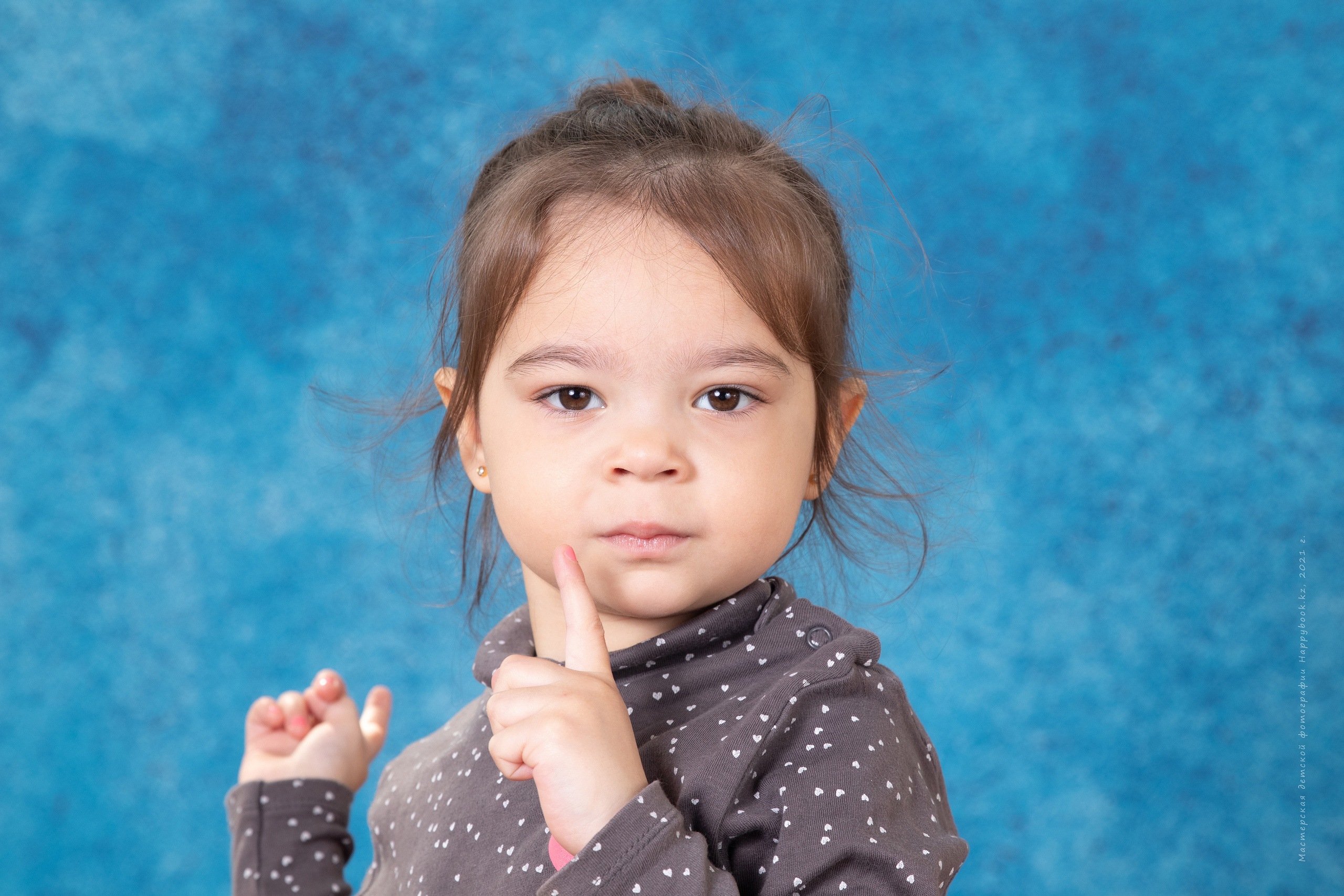 Стильные эмоциональные детские портреты. Детский фотограф в Алматы, виньетки, выпускной альбом Алматы