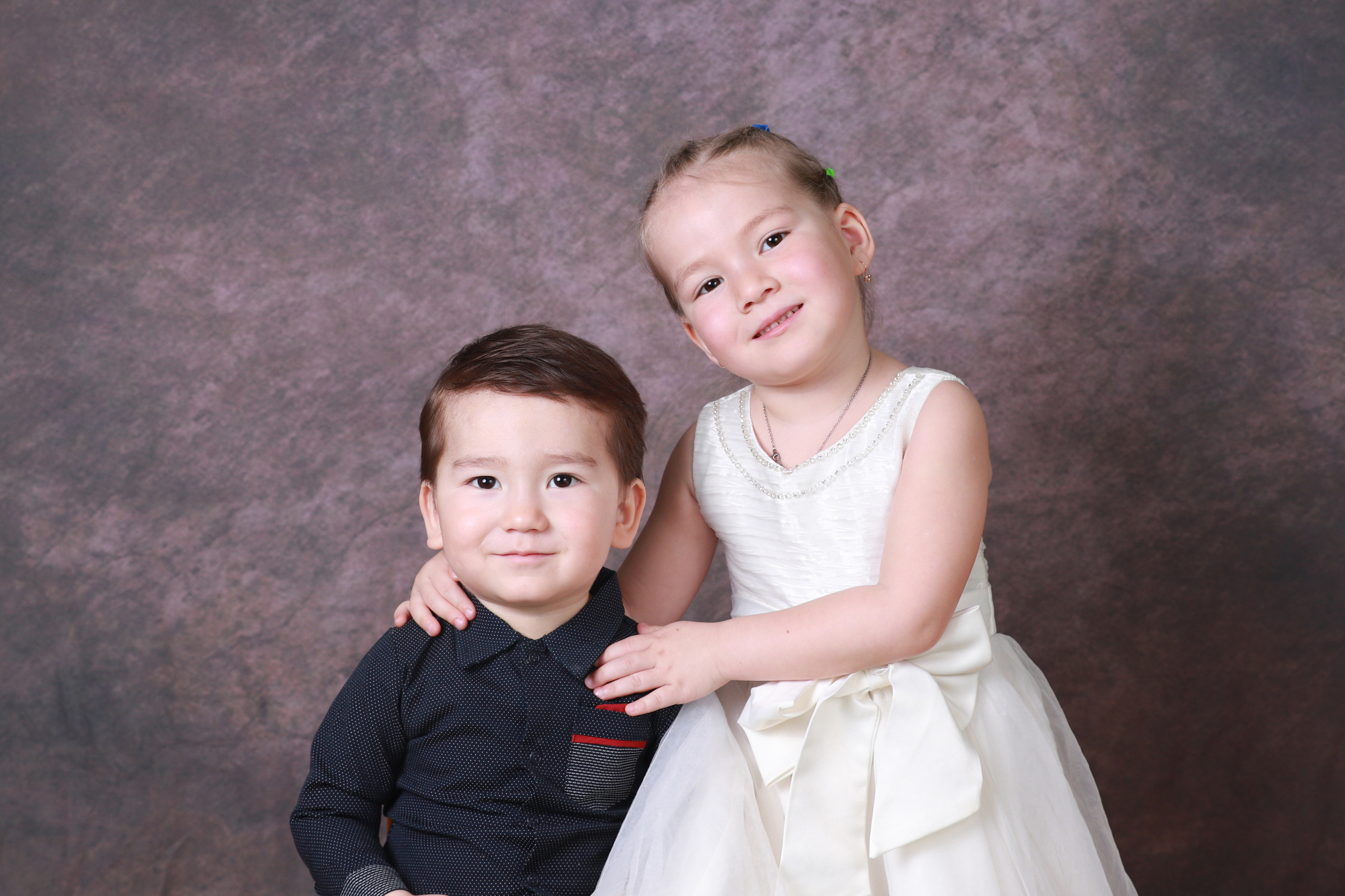 Стильные эмоциональные детские портреты. Детский фотограф в Алматы, виньетки, выпускной альбом Алматы