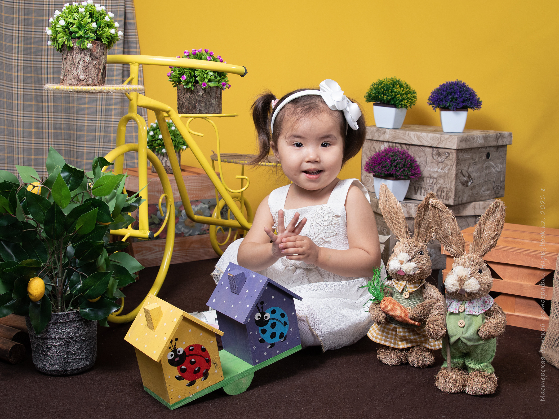 Фотосессия «Весна». Детский фотограф в Алматы, виньетки, выпускной альбом Алматы