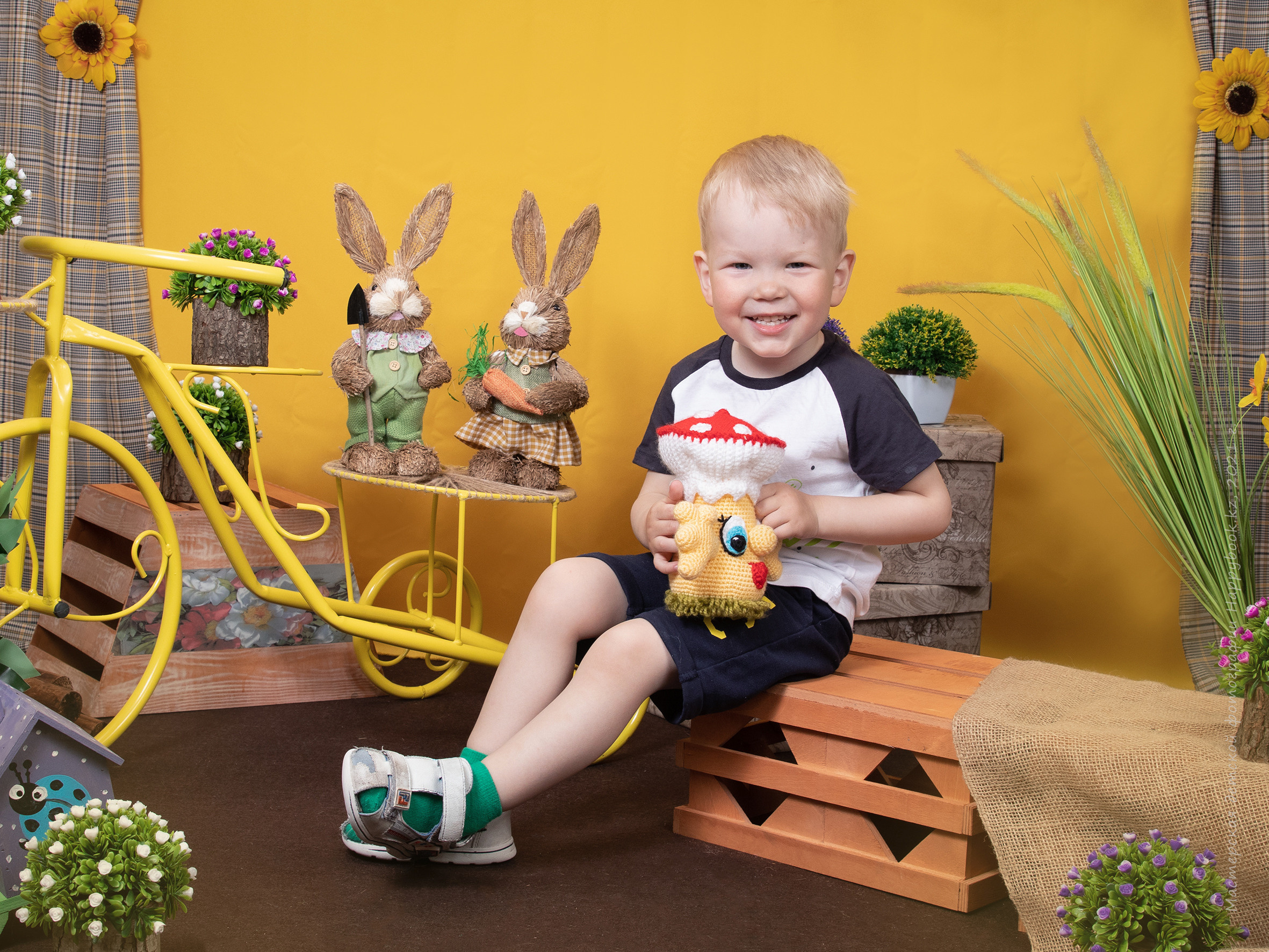 Фотосессия «Весна». Детский фотограф в Алматы, виньетки, выпускной альбом Алматы