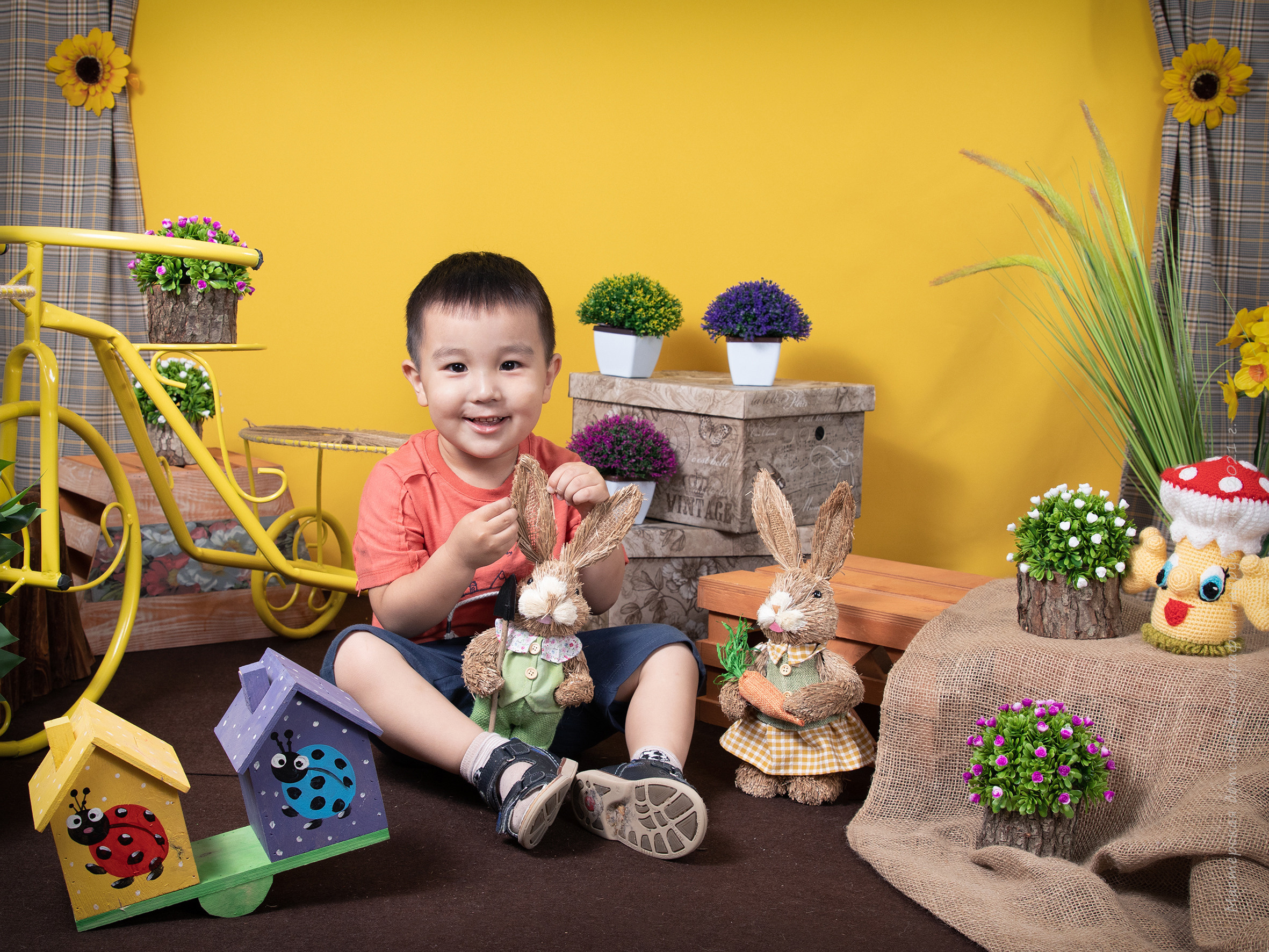 Фотосессия «Весна». Детский фотограф в Алматы, виньетки, выпускной альбом Алматы