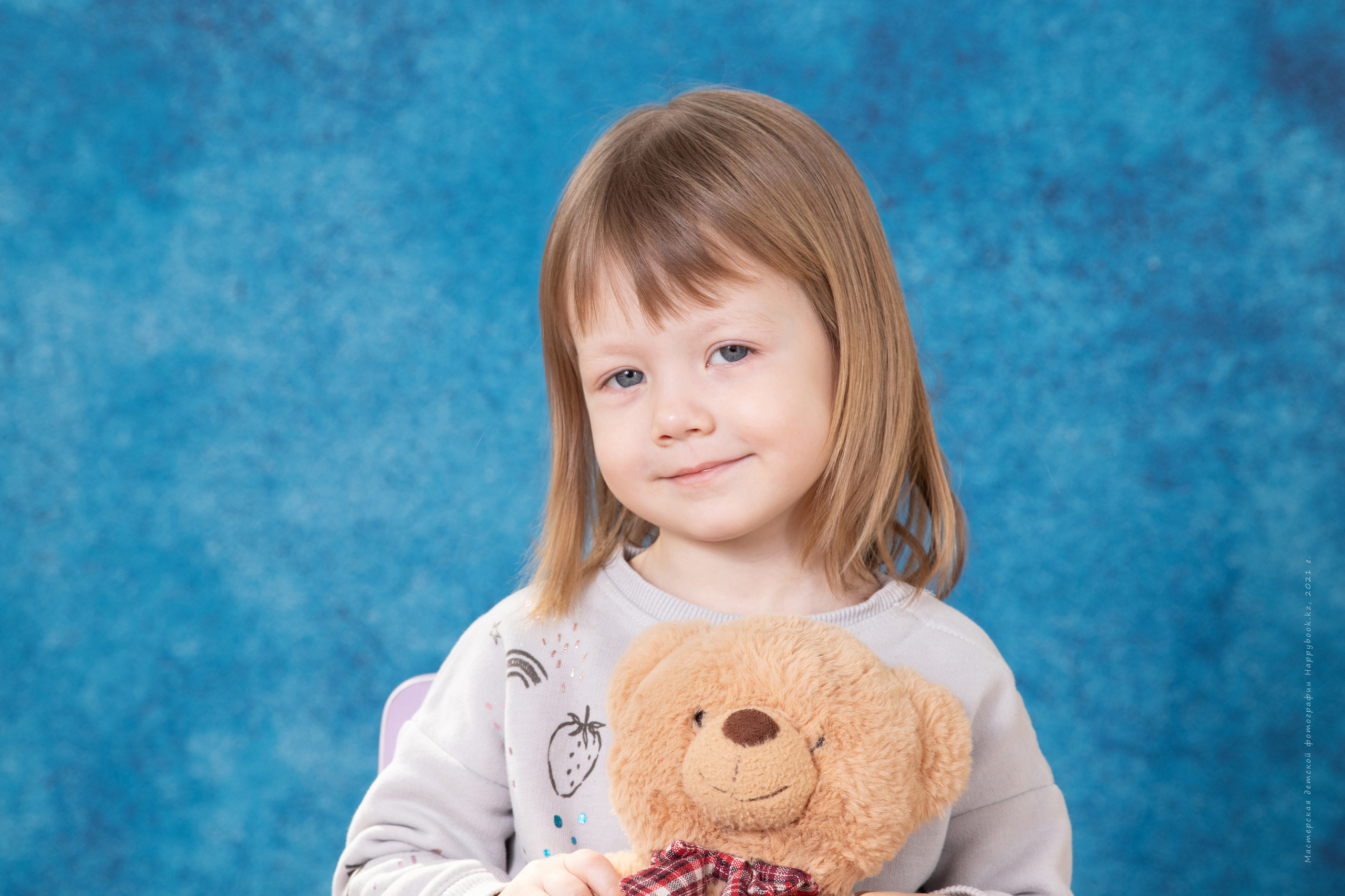 Стильные эмоциональные детские портреты. Детский фотограф в Алматы, виньетки, выпускной альбом Алматы