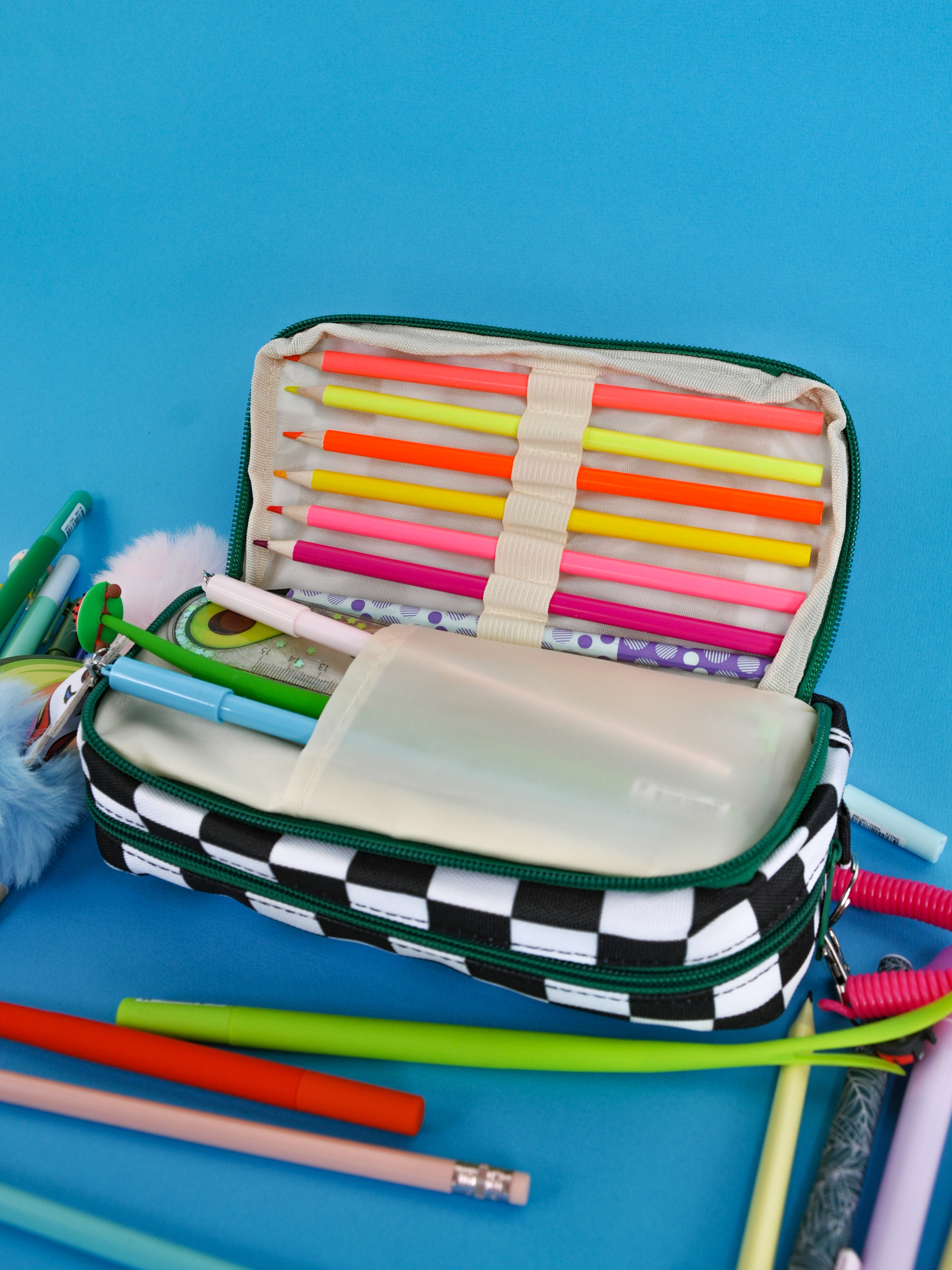 Пеналы. Коммерческие и индивидуальные съёмки