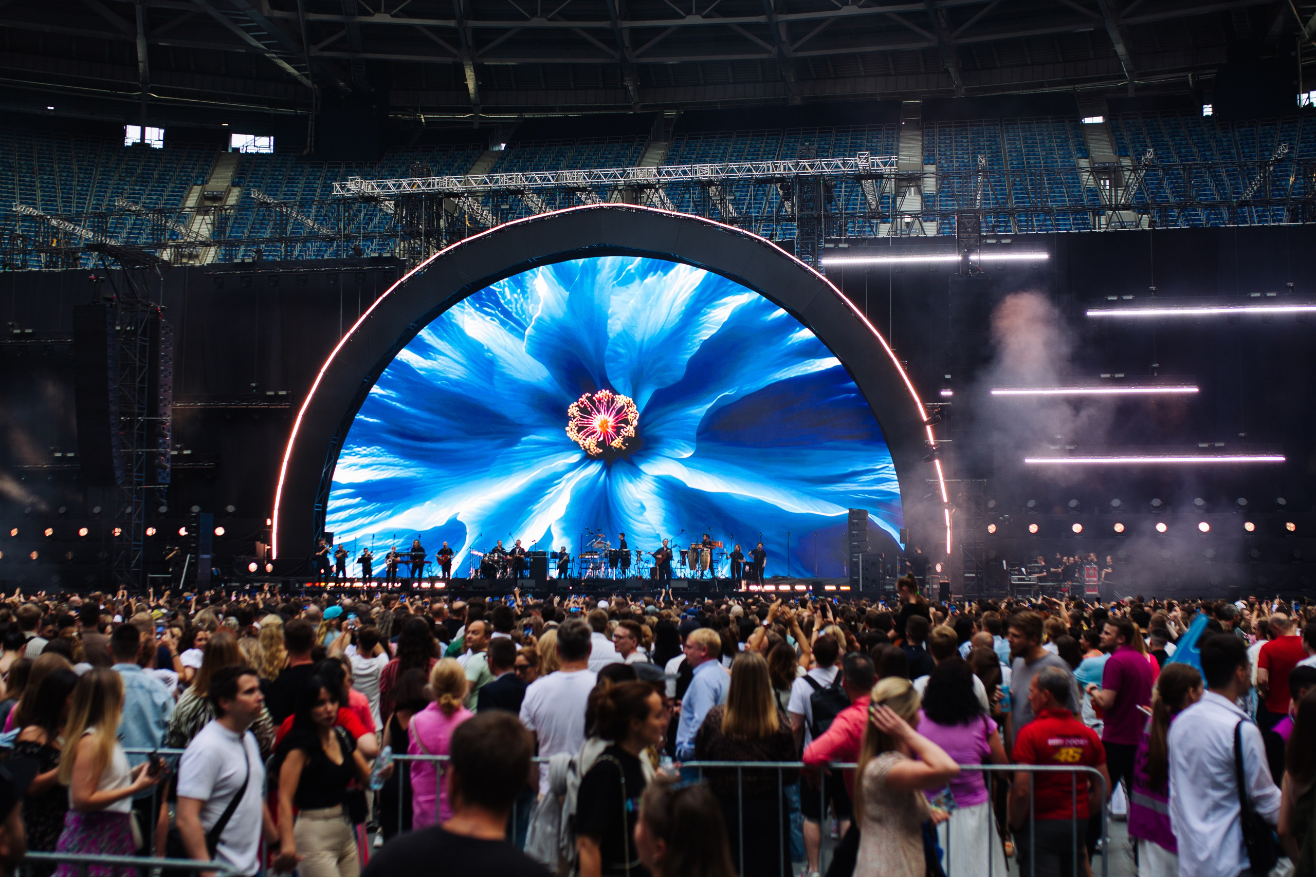 ЛЕОНИД АГУТИН / САНКТ-ПЕТЕРБУРГ / 2024. OOPS