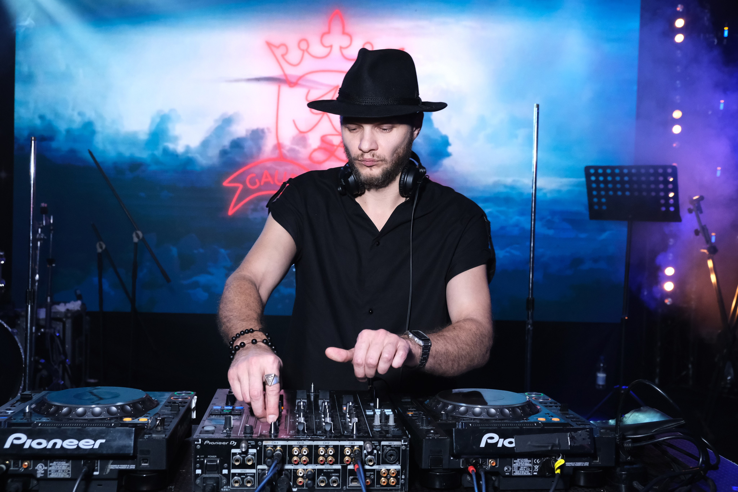 Репортаж. Фотограф Оля Мороз Москва портретный фотограф нейрофотосессия