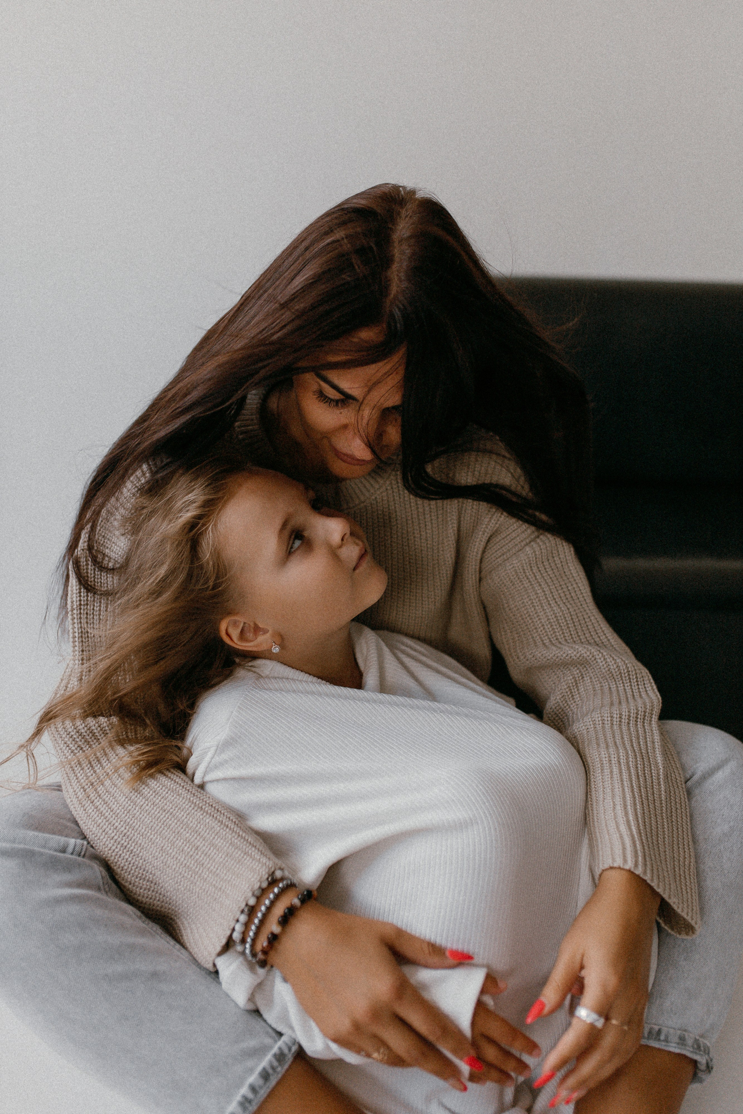 Есения и мама. Семейный фотограф Губкин/Старый Оскол