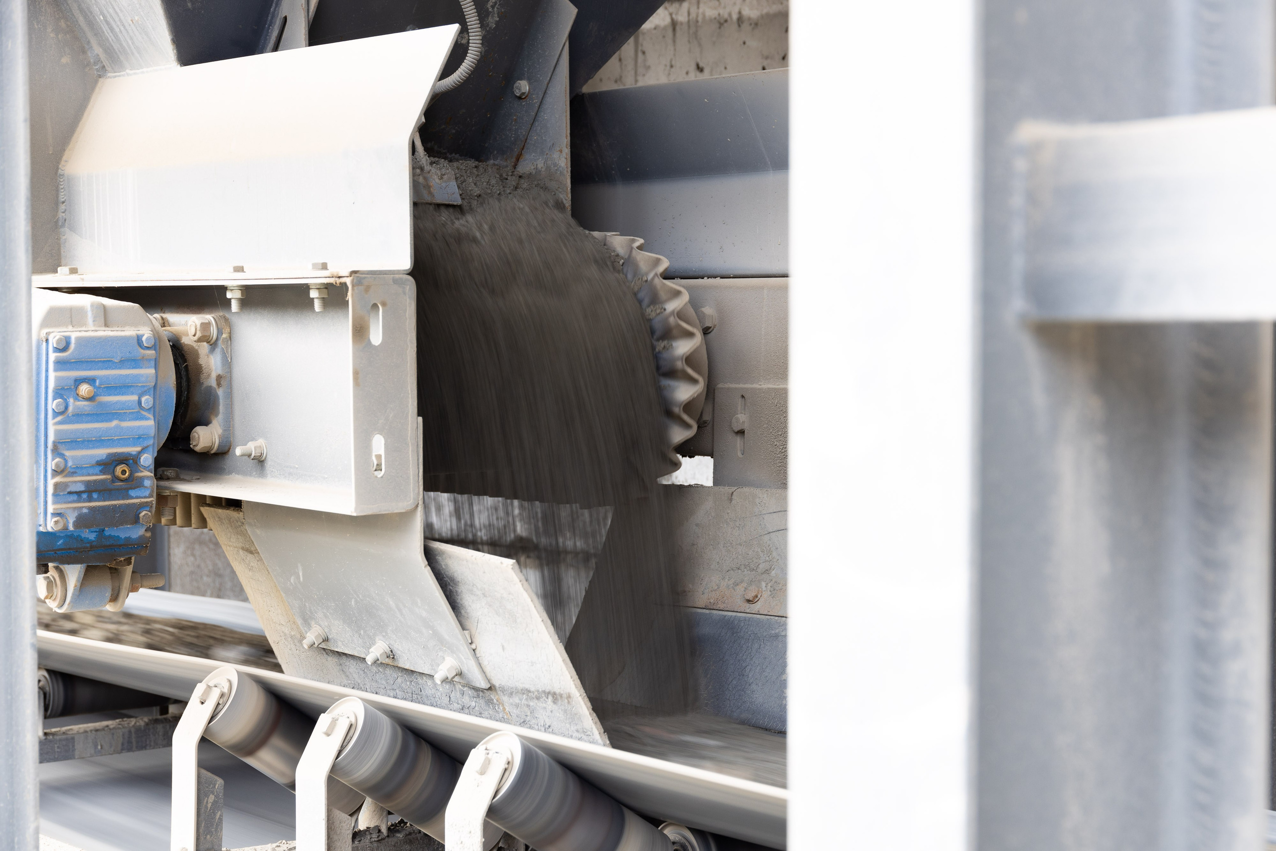 Асфальтовый завод, г. Нижняя Тура. Фотограф Родион Нарудинов