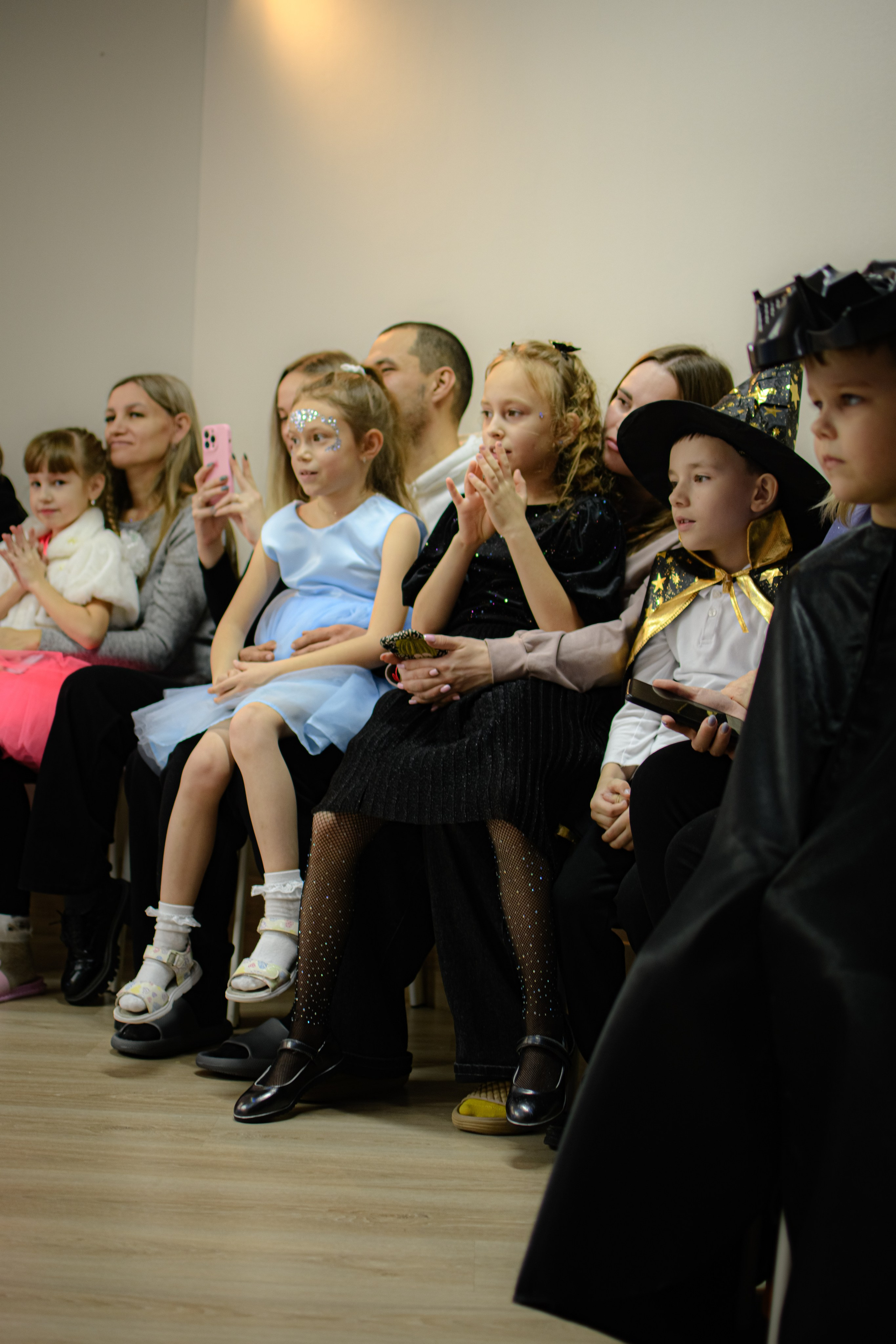 HAPPY NEW YEAR. Photokarish