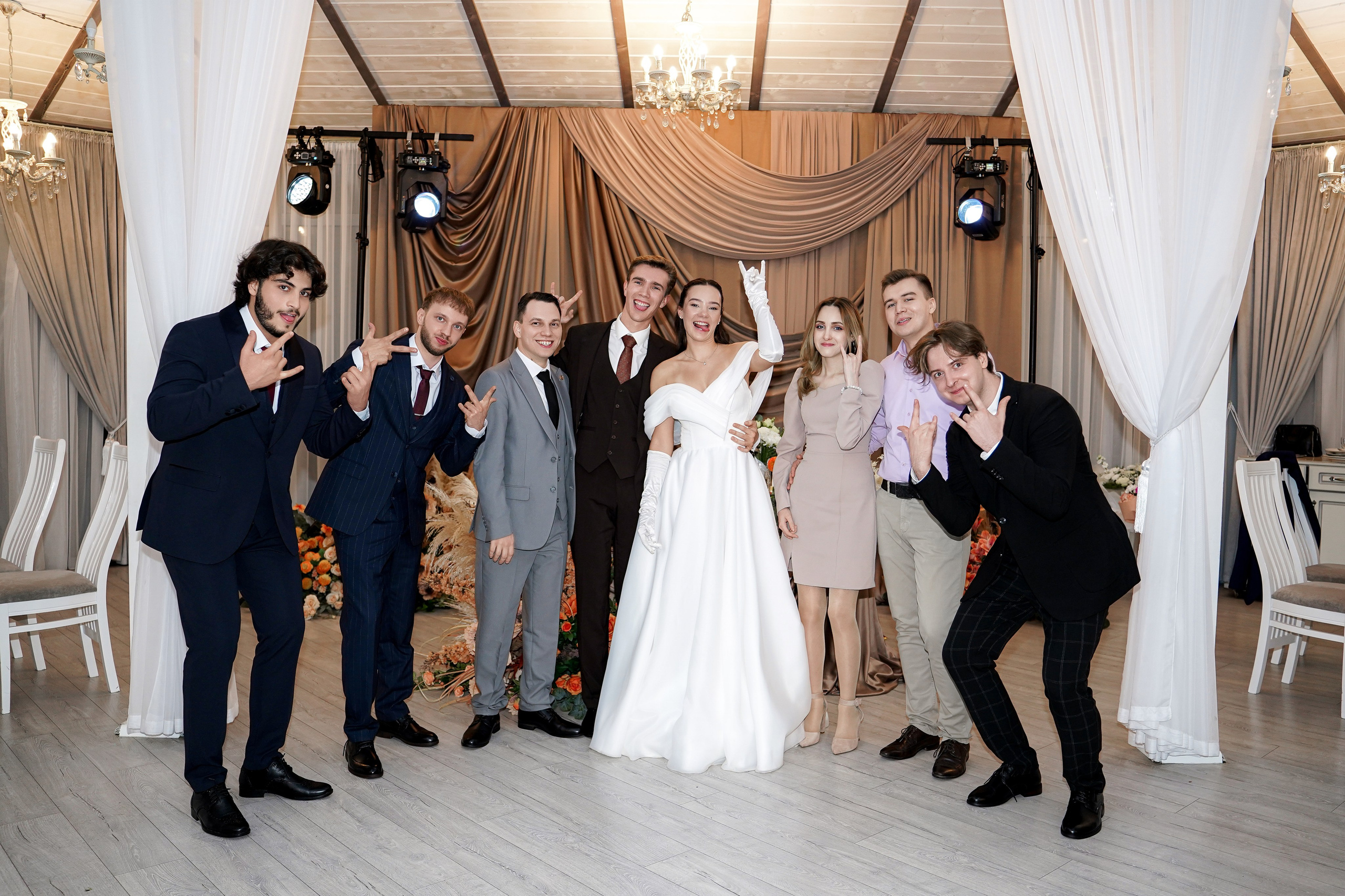 Свадебный банкет в беседке. Свадебный фотограф в Ростове-на-Дону. Таинство Крещения и Венчания, семейные фотосессии. Алёна Чёботова