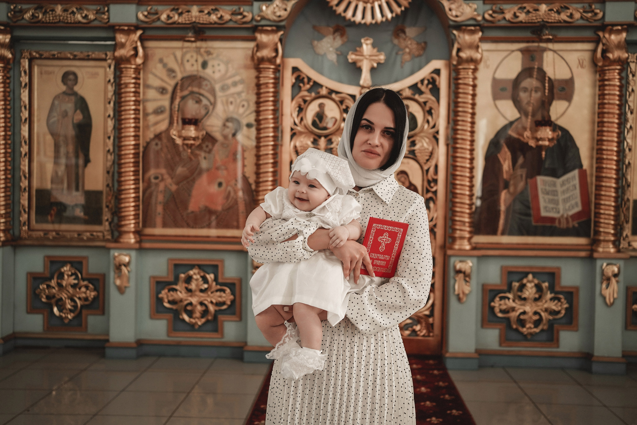 Таинство Крещения в Успенском храме. Свадебный фотограф в Ростове-на-Дону. Таинство Крещения и Венчания, семейные фотосессии. Алёна Чёботова