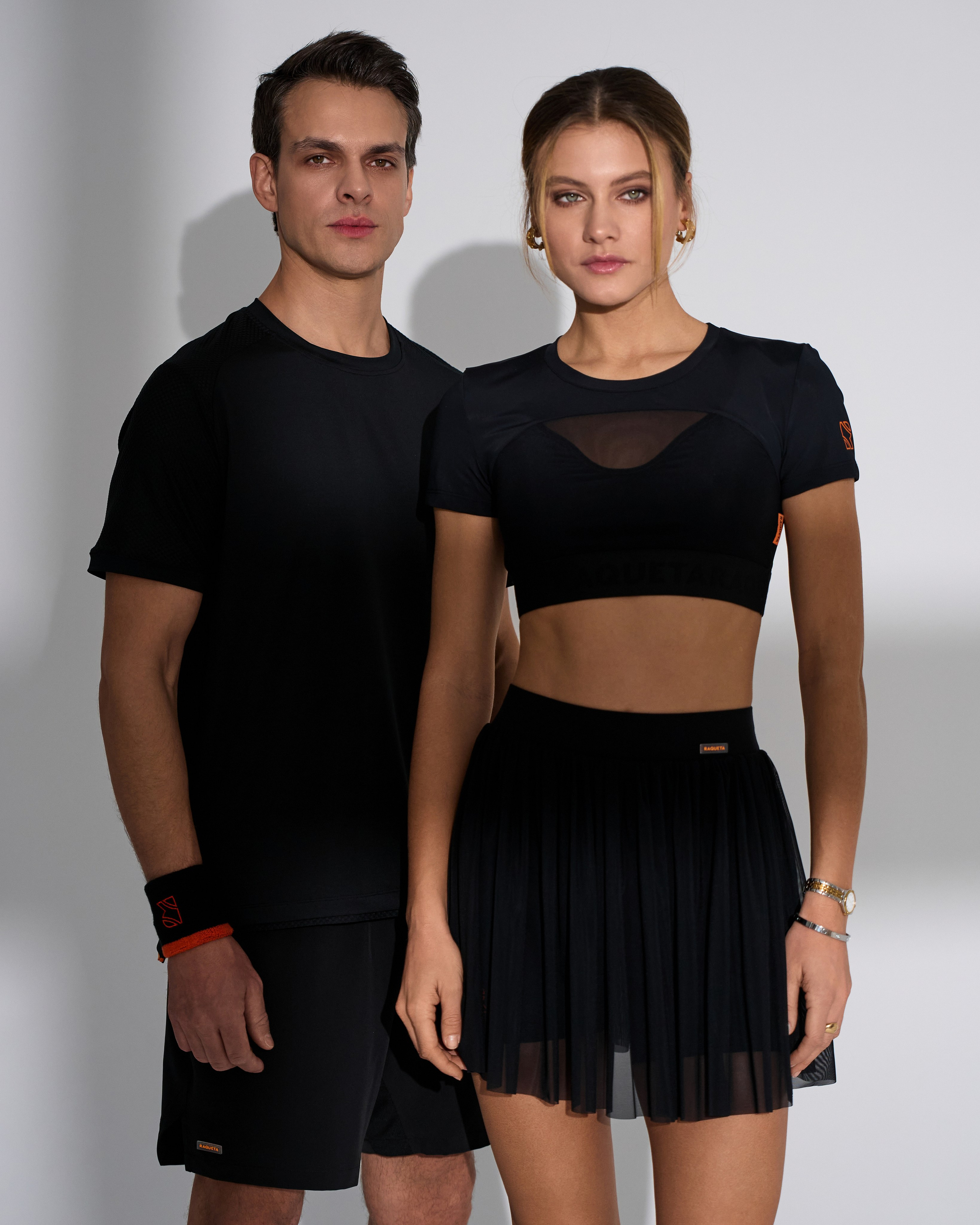 RAQUETA. 595 Production