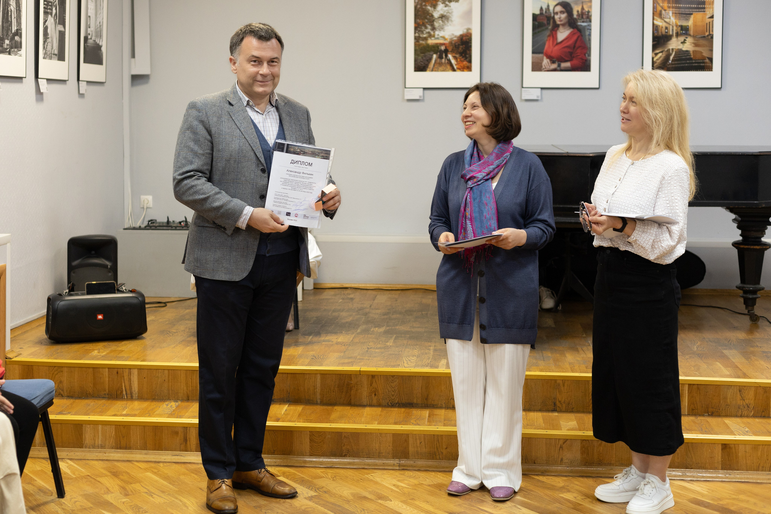 МОСКОВСКИЙ КАЛЕЙДОСКОП. Reportage, architectural, fine art photographer Lena Melnikova in Moscow