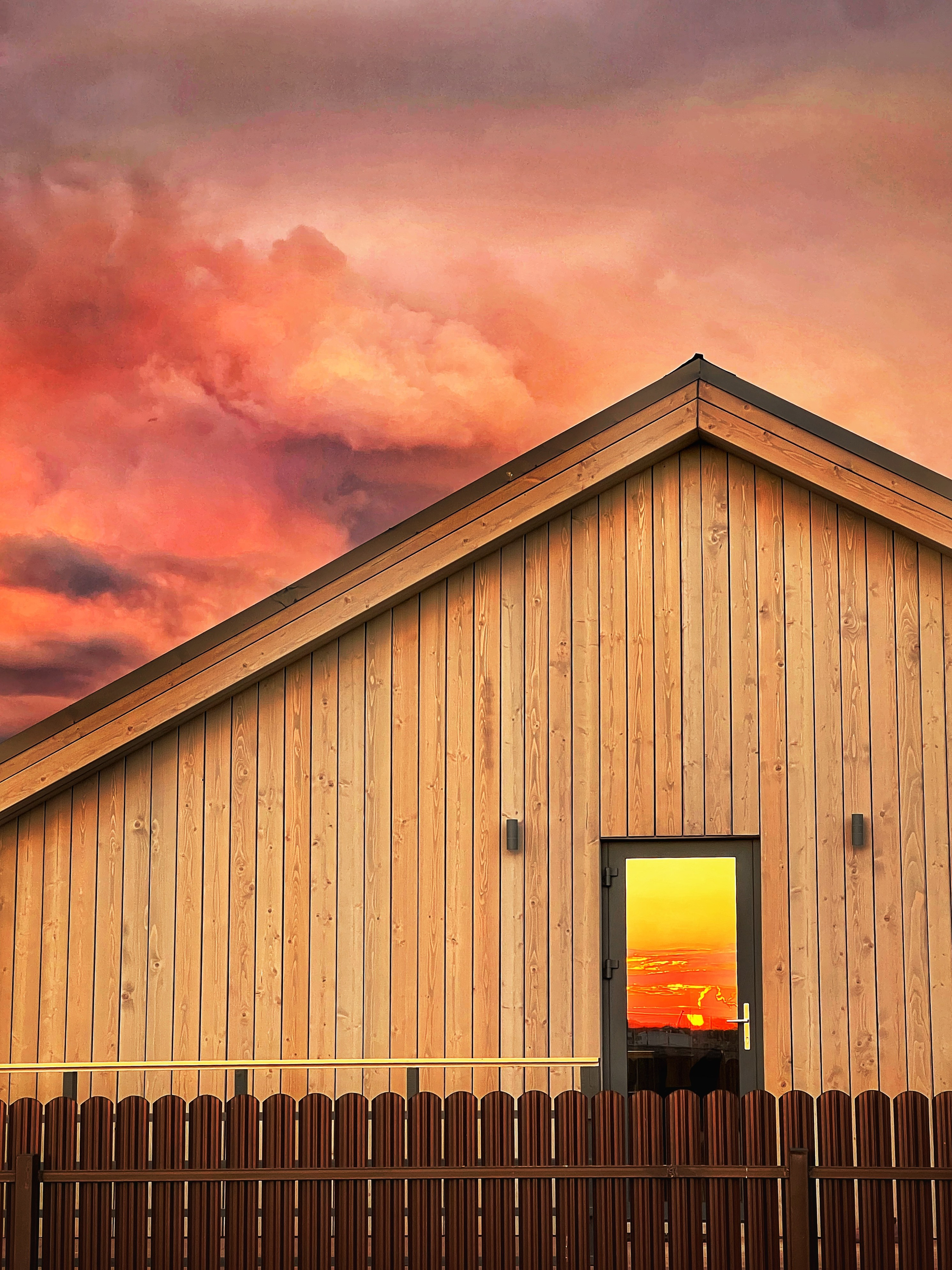 Снято на телефон. Фотография, ретушь, сканирование, восстановление старых фото, интерьерная съёмка, студия. Данилов Александр, Москва