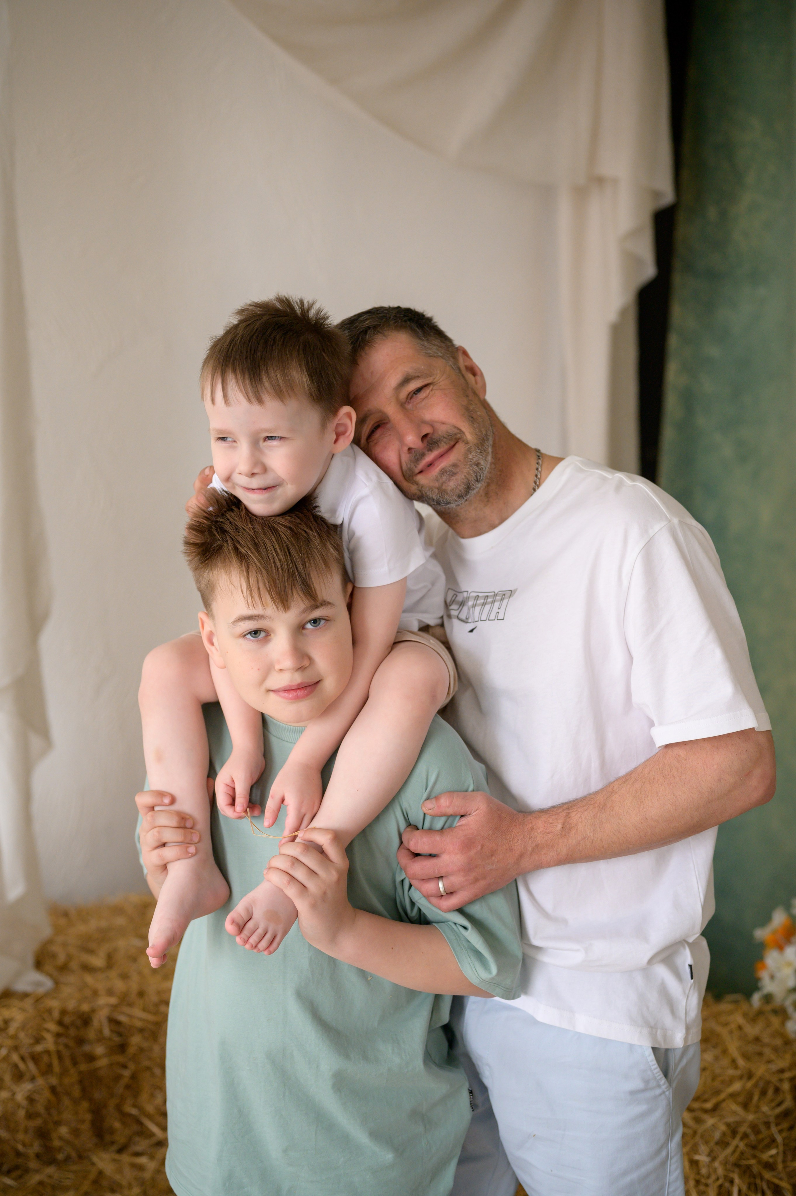 Фотостудия «Рояль» зал «Графика». Фотограф новорожденных, семейный детский в Тюмени Татьяна Морозова