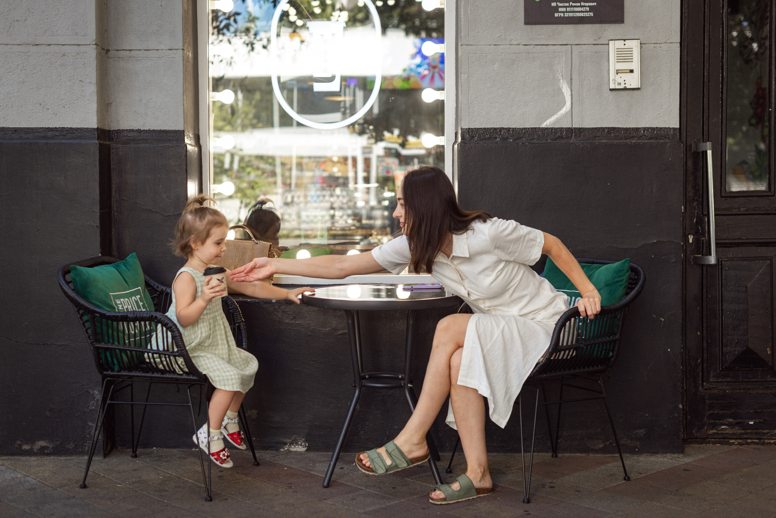 Городские прогулки с детками. Семейный Фотограф в Краснодаре и крае