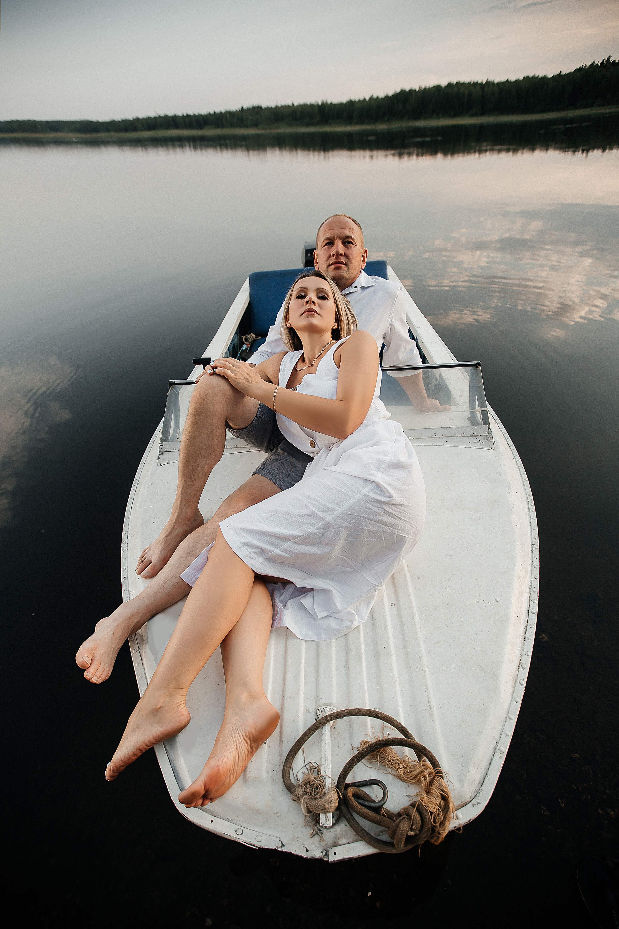 Лодка. Свадебный и портретный фотограф Алина Иванова. Екатеринбург-Москва