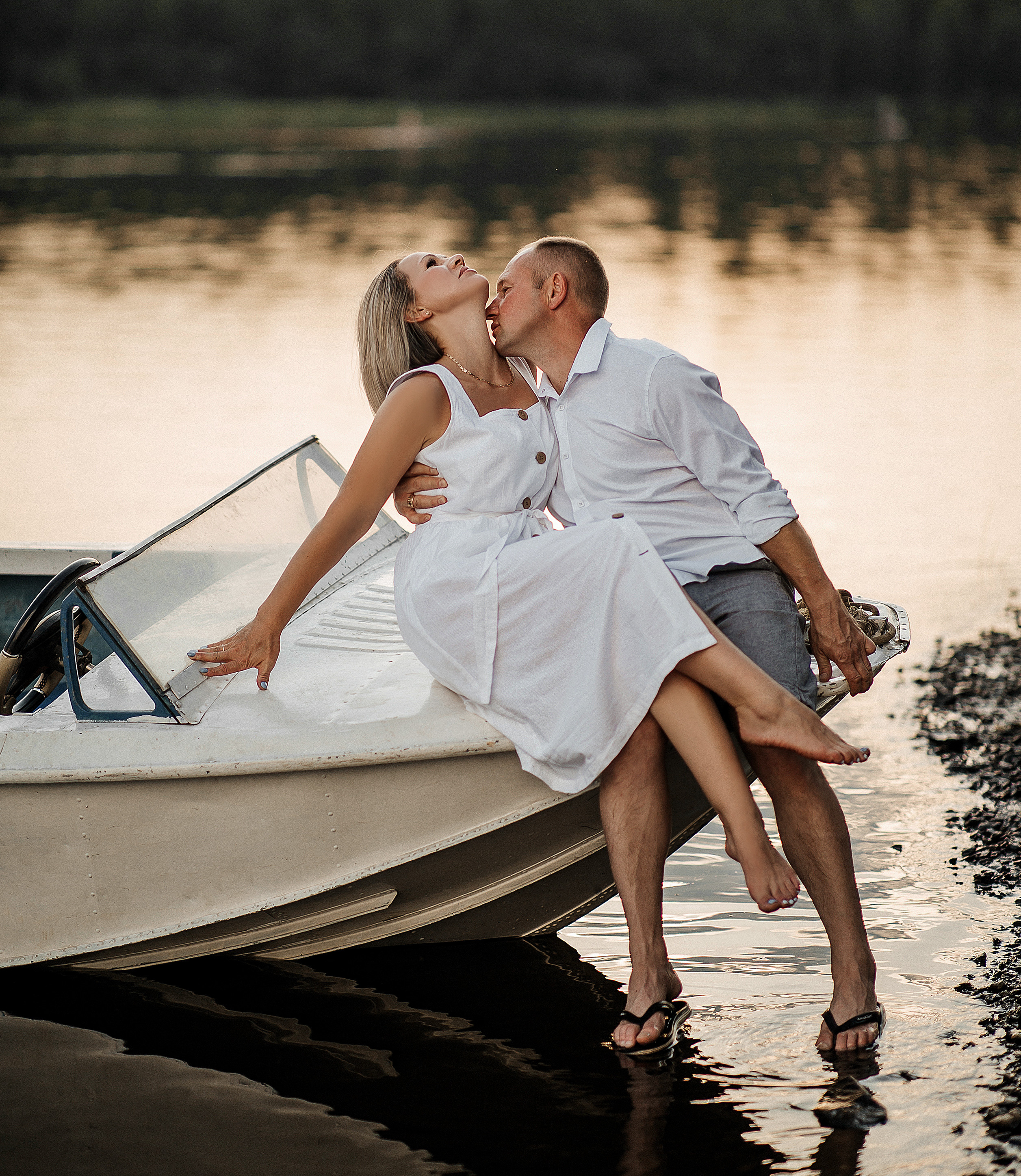 Лодка. Свадебный и портретный фотограф Алина Иванова. Екатеринбург-Москва